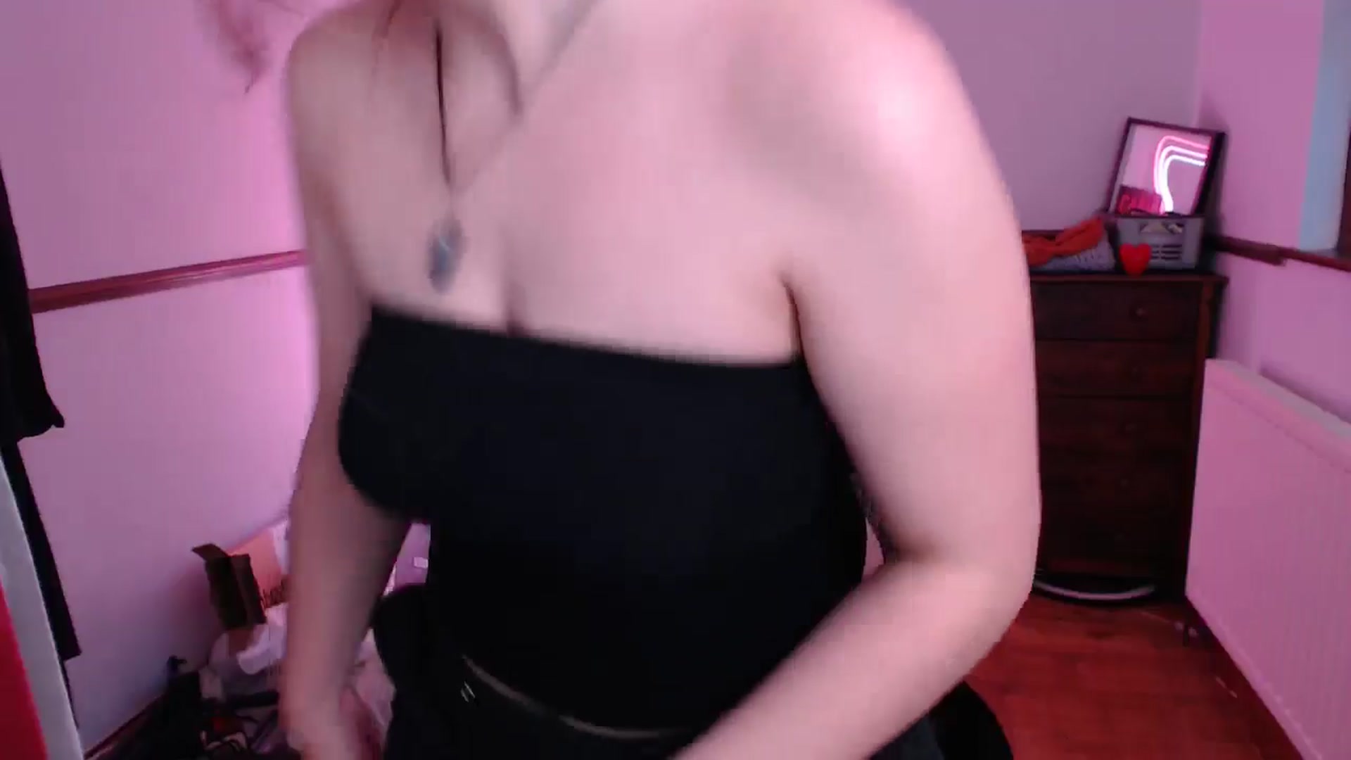 Gallery image thumbnail from KittyCash3w's myfreecams stream on, 05/07/2024, 19:39 image 18 of 20