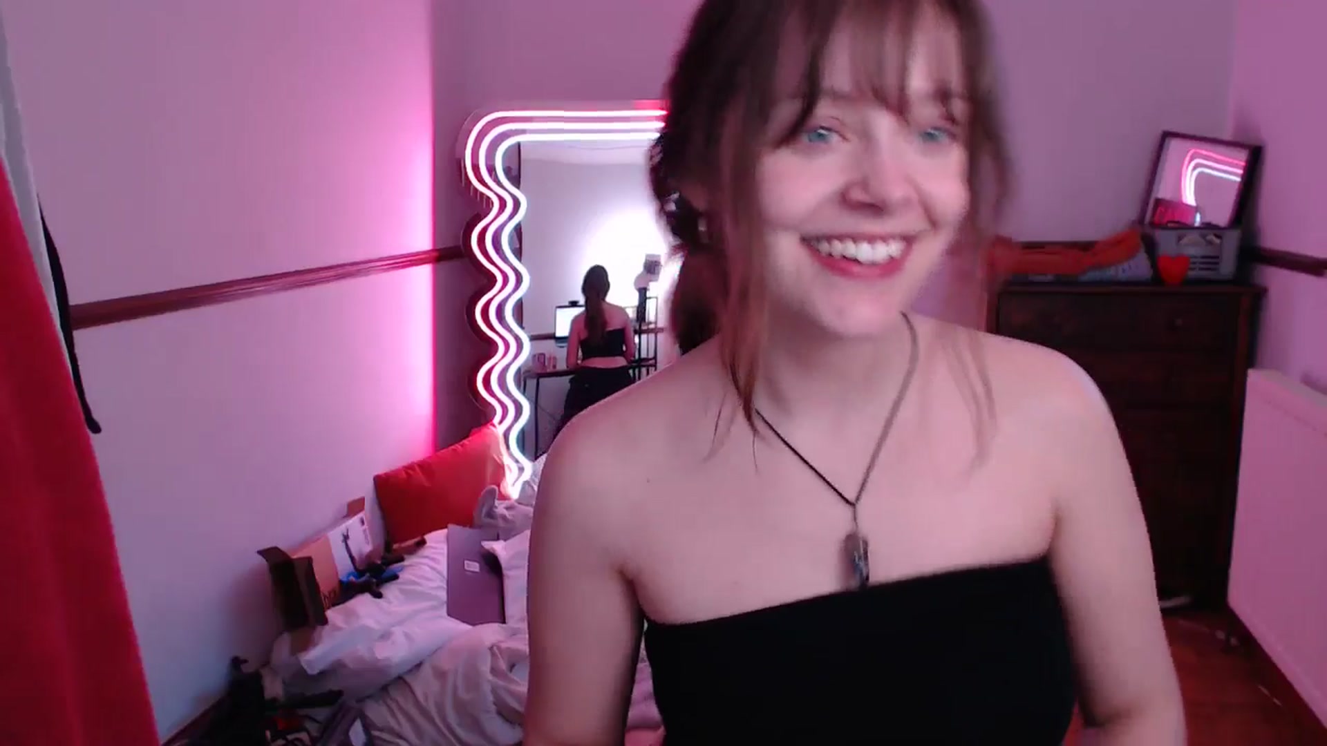 Gallery image thumbnail from KittyCash3w's myfreecams stream on, 05/07/2024, 19:39 image 3 of 20