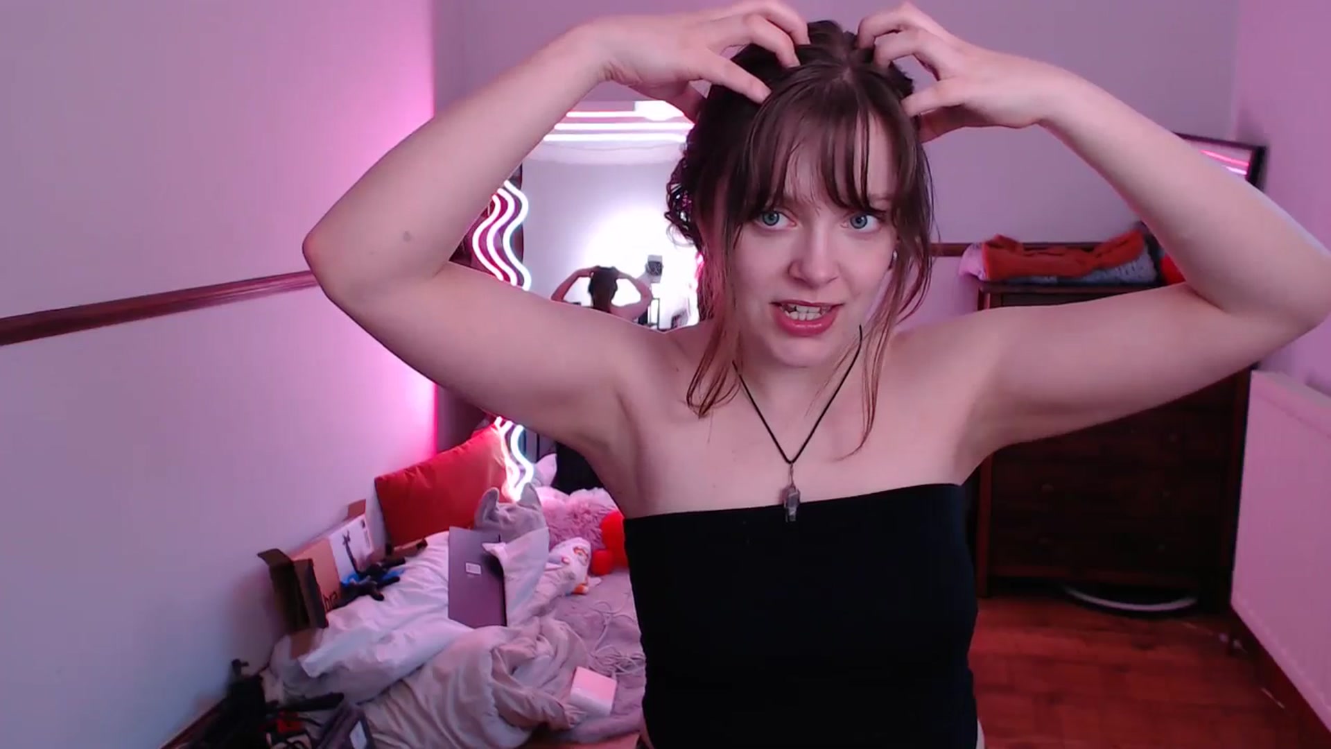Gallery image thumbnail from KittyCash3w's myfreecams stream on, 05/07/2024, 19:39 image 2 of 20