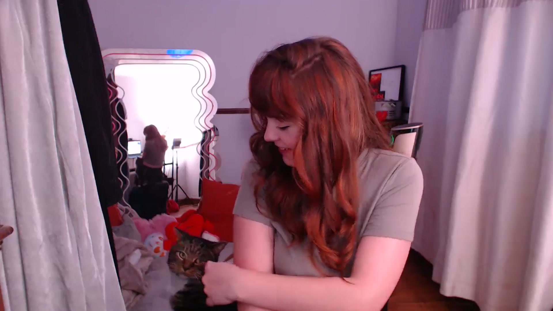 Gallery image thumbnail from KittyCash3w's myfreecams stream on, 05/08/2024, 21:40 image 2 of 20