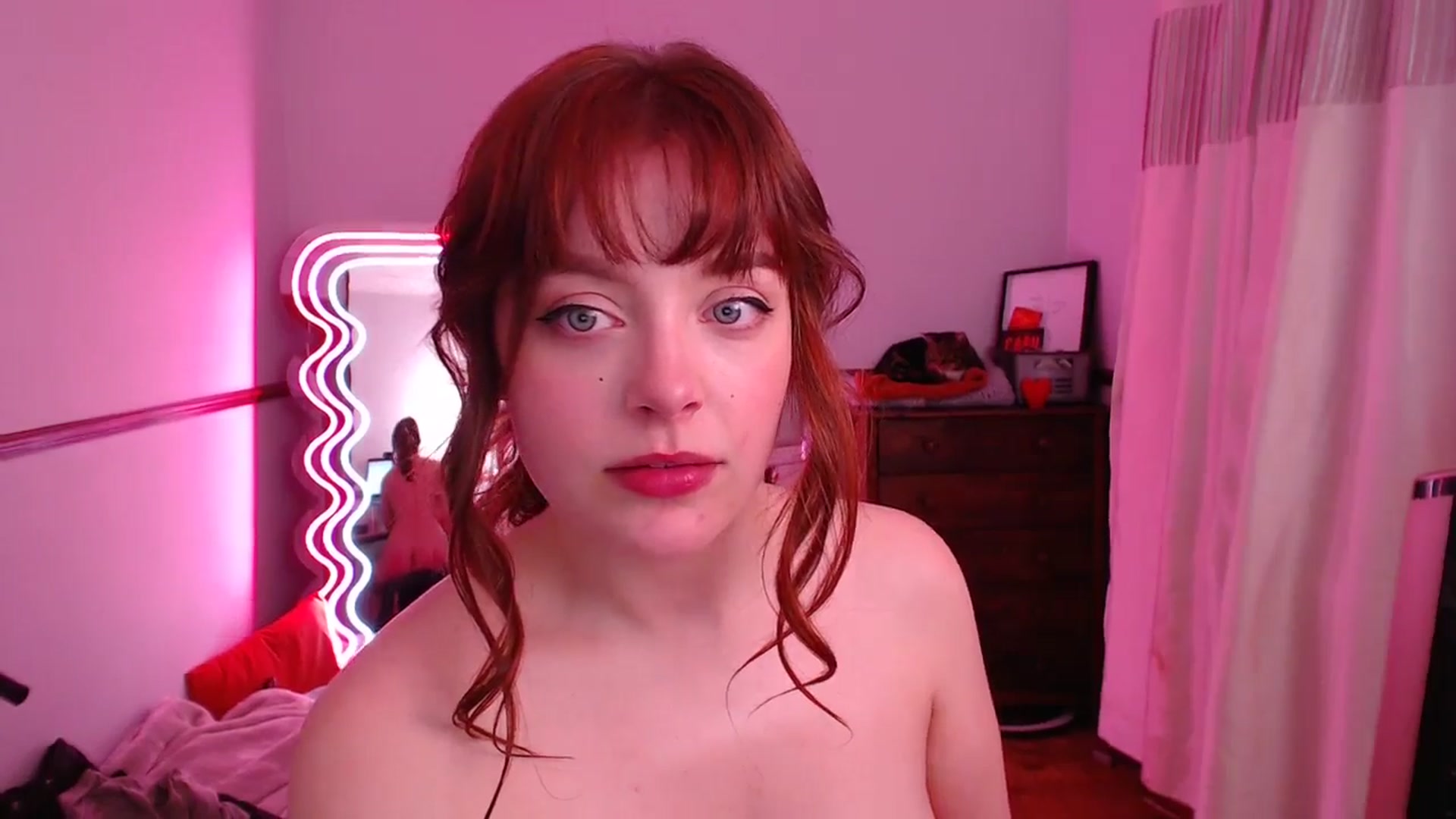 Gallery image thumbnail from KittyCash3w's myfreecams stream on, 05/08/2024, 21:40 image 13 of 20