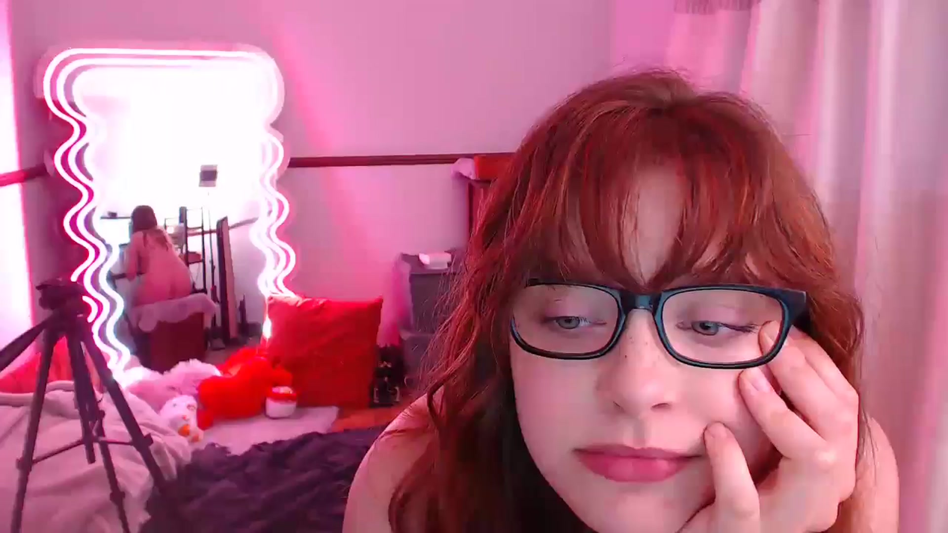 Gallery image thumbnail from KittyCash3w's myfreecams stream on, 05/09/2024, 19:57 image 2 of 20