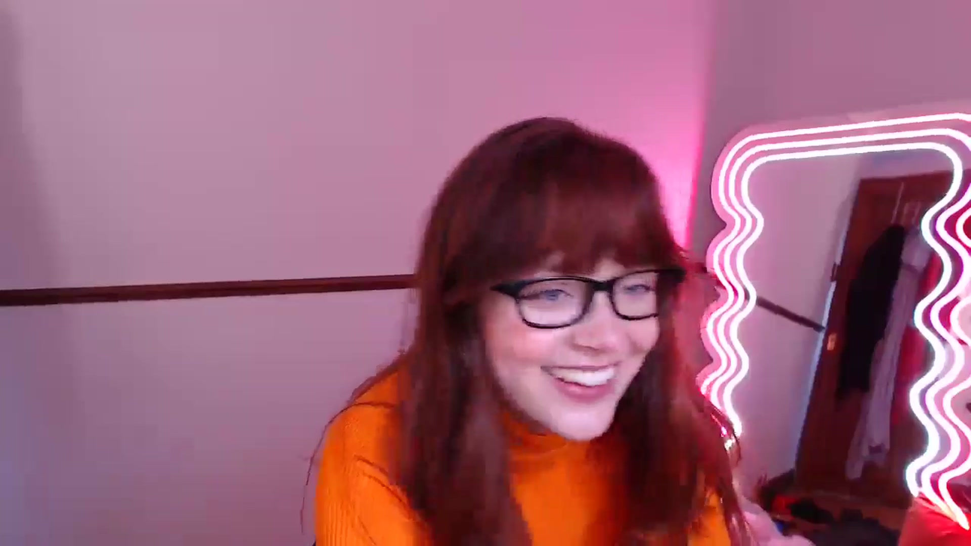 Gallery image thumbnail from KittyCash3w's myfreecams stream on, 05/11/2024, 17:28 image 2 of 20