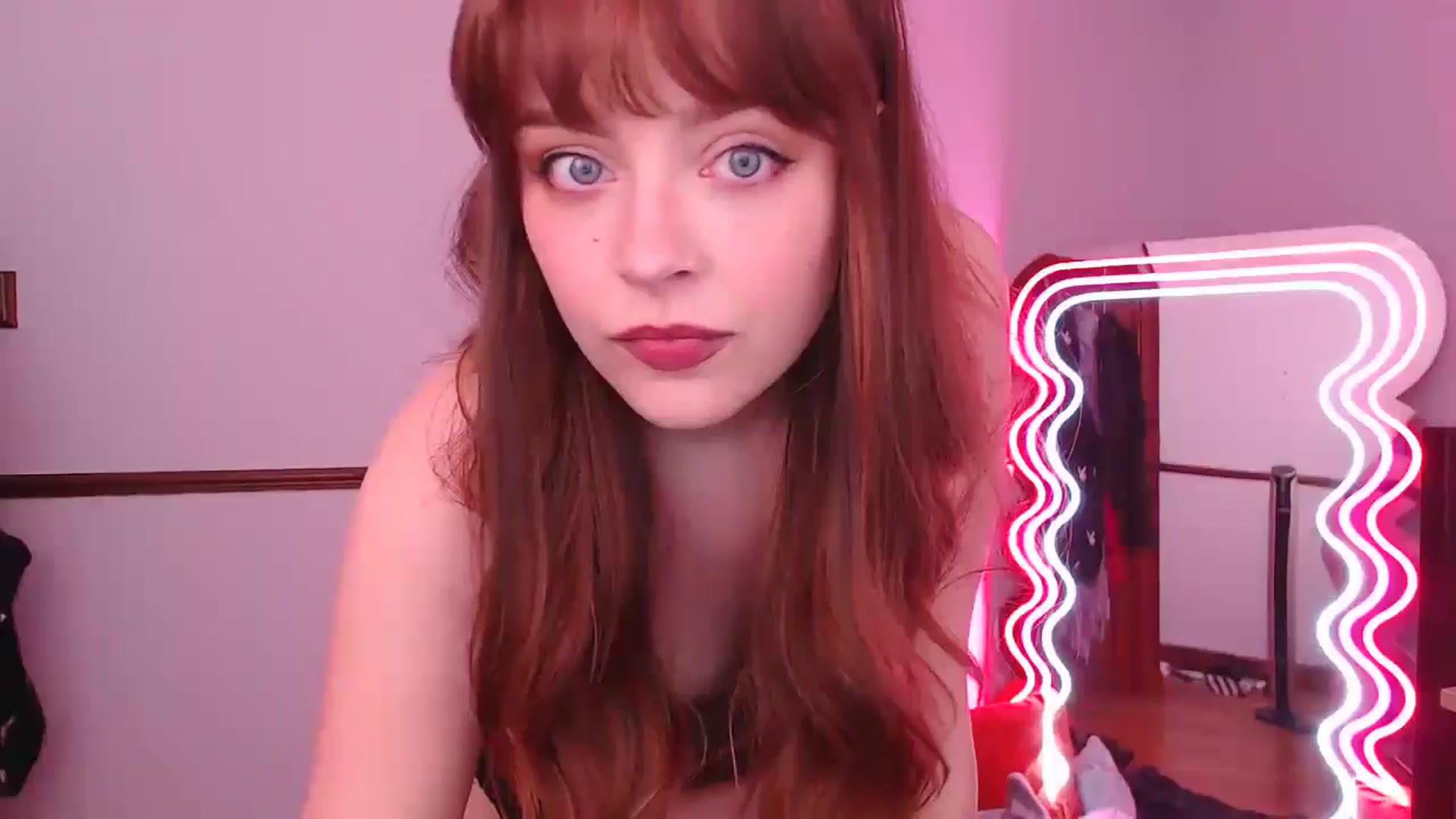Gallery image thumbnail from KittyCash3w's myfreecams stream on, 05/15/2024, 11:52 image 1 of 20