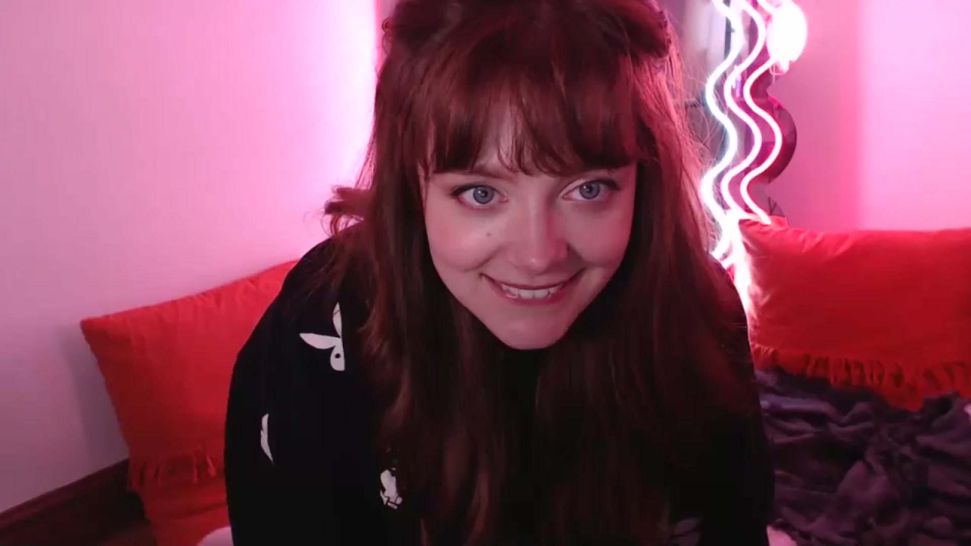 Gallery image thumbnail from KittyCash3w's myfreecams stream on, 05/15/2024, 20:44 image 5 of 20