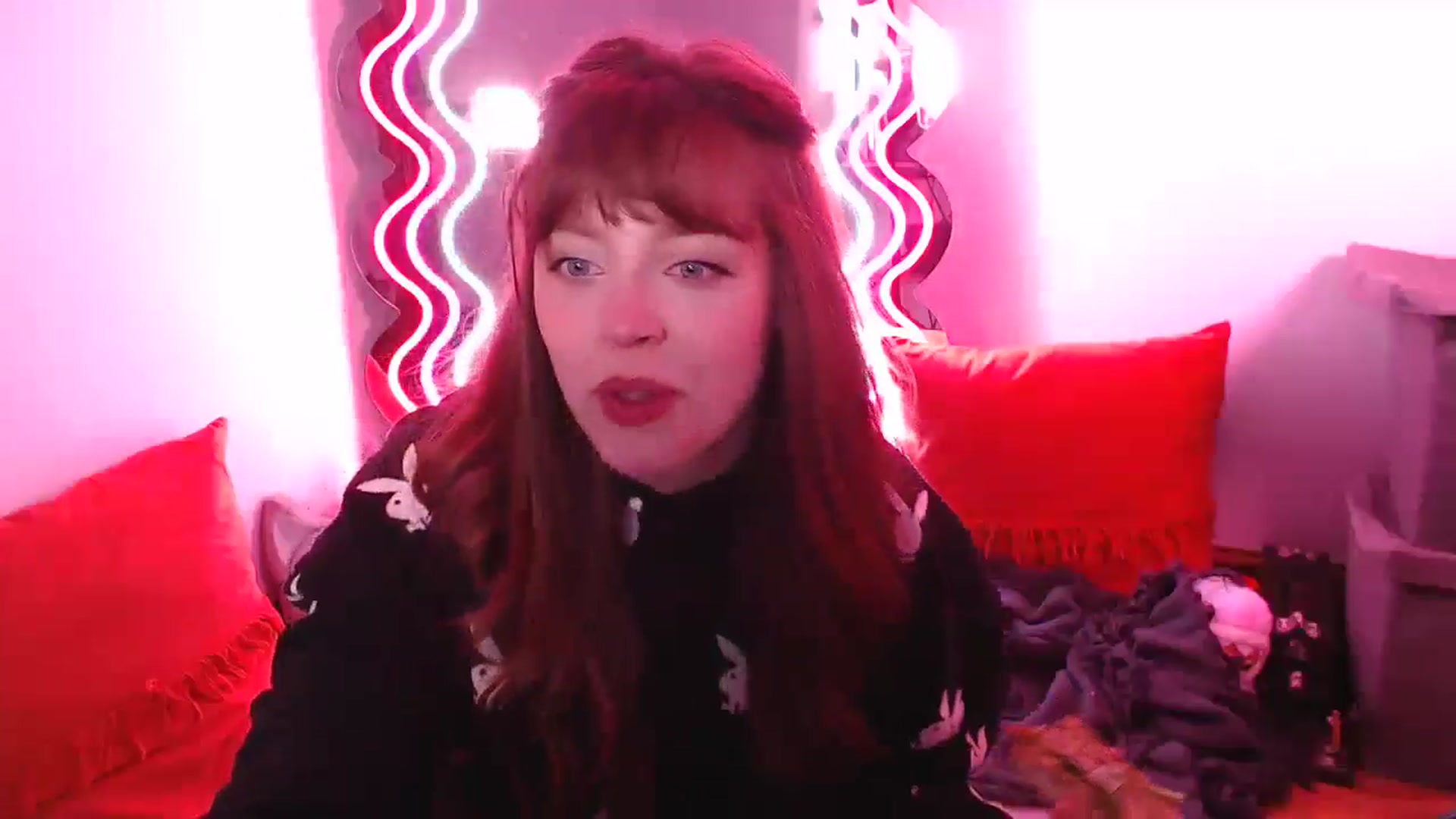Gallery image thumbnail from KittyCash3w's myfreecams stream on, 05/15/2024, 20:44 image 3 of 20