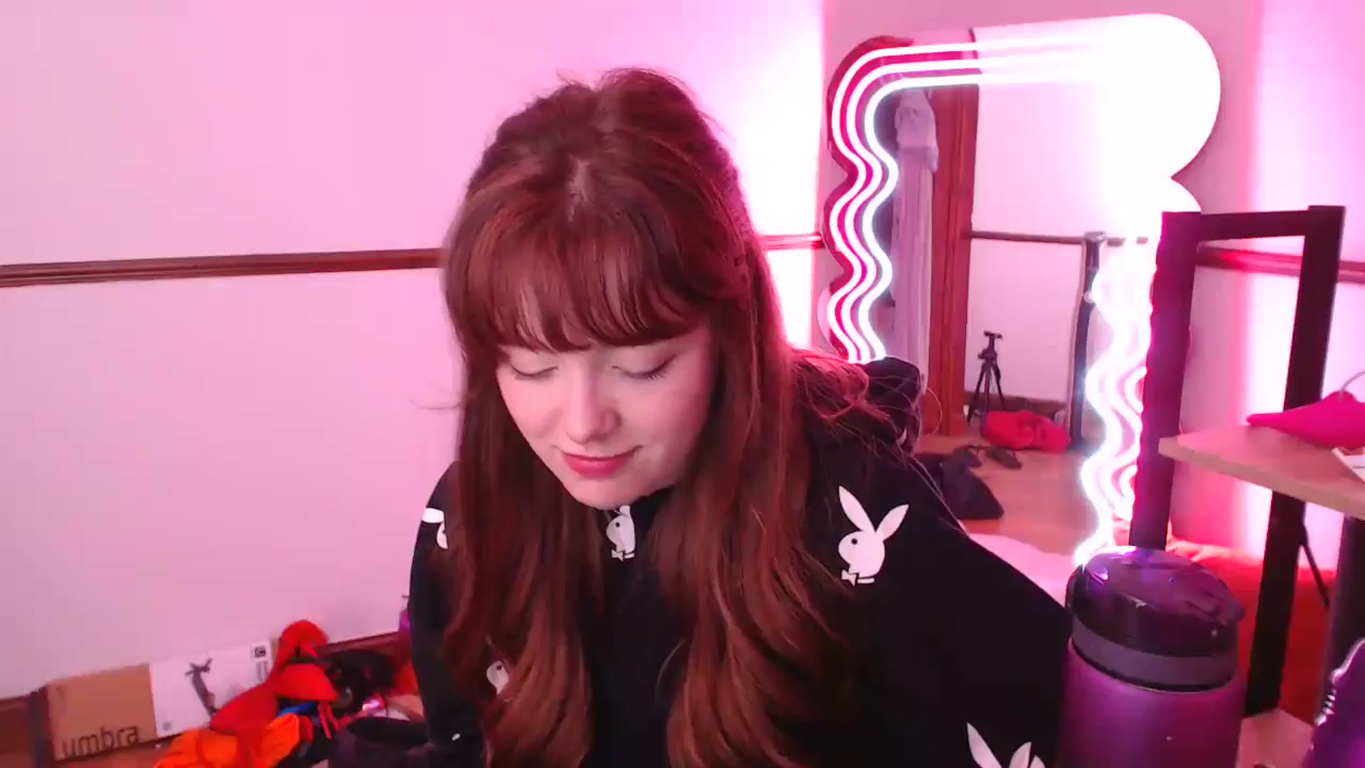 Gallery image thumbnail from KittyCash3w's myfreecams stream on, 05/15/2024, 20:44 image 19 of 20