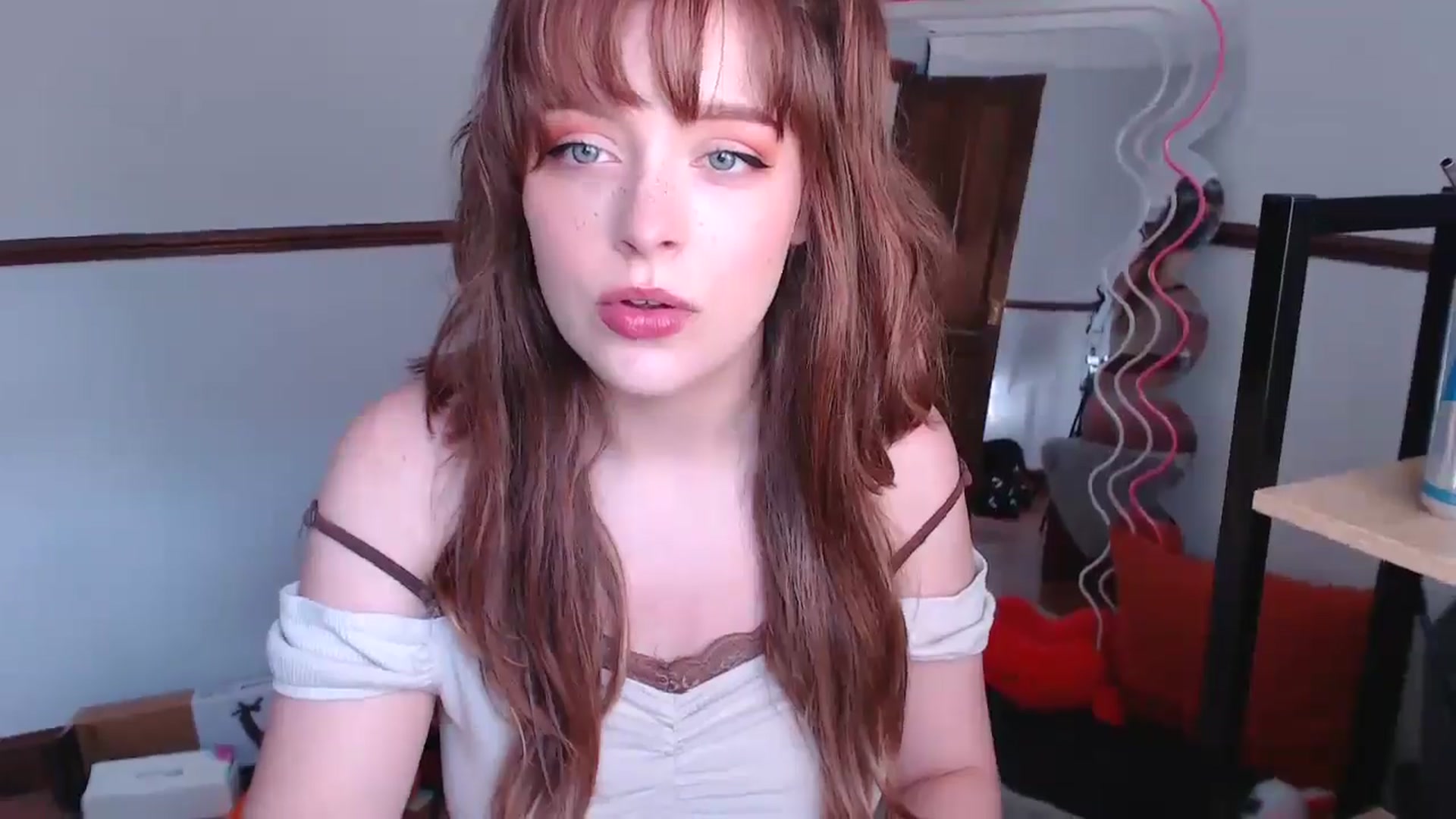 Gallery image thumbnail from KittyCash3w's myfreecams stream on, 05/22/2024, 19:05 image 4 of 20