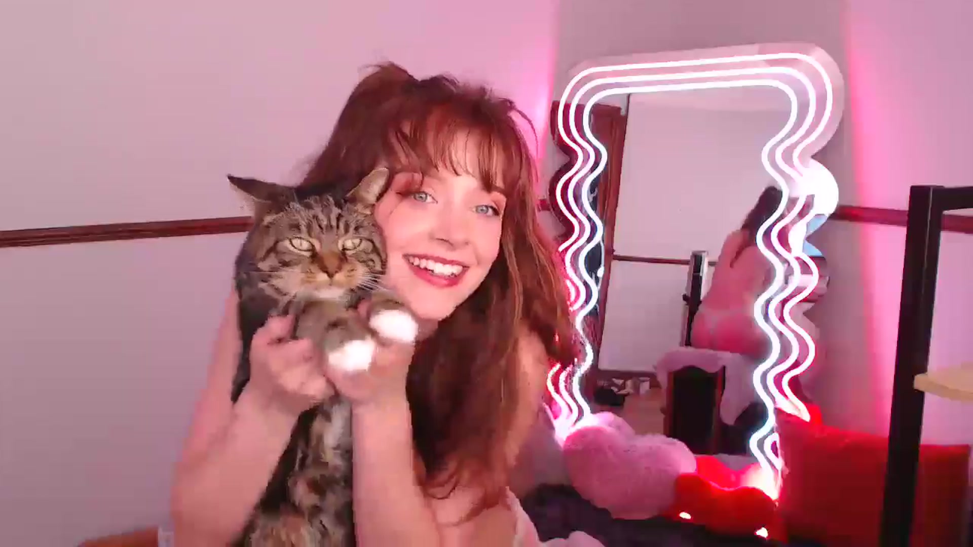 Gallery image thumbnail from KittyCash3w's myfreecams stream on, 05/22/2024, 19:05 image 17 of 20