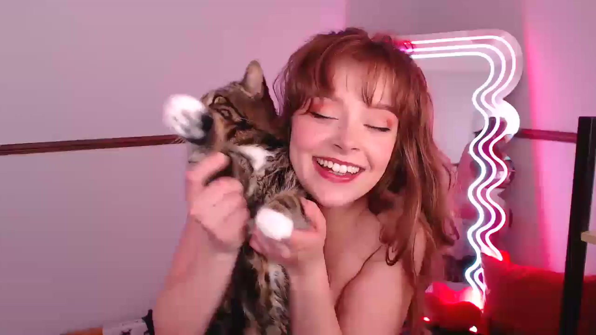 Gallery image thumbnail from KittyCash3w's myfreecams stream on, 05/22/2024, 19:05 image 16 of 20