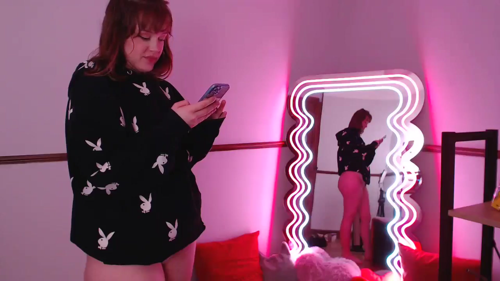 Gallery image thumbnail from KittyCash3w's myfreecams stream on, 05/22/2024, 20:05 image 16 of 20