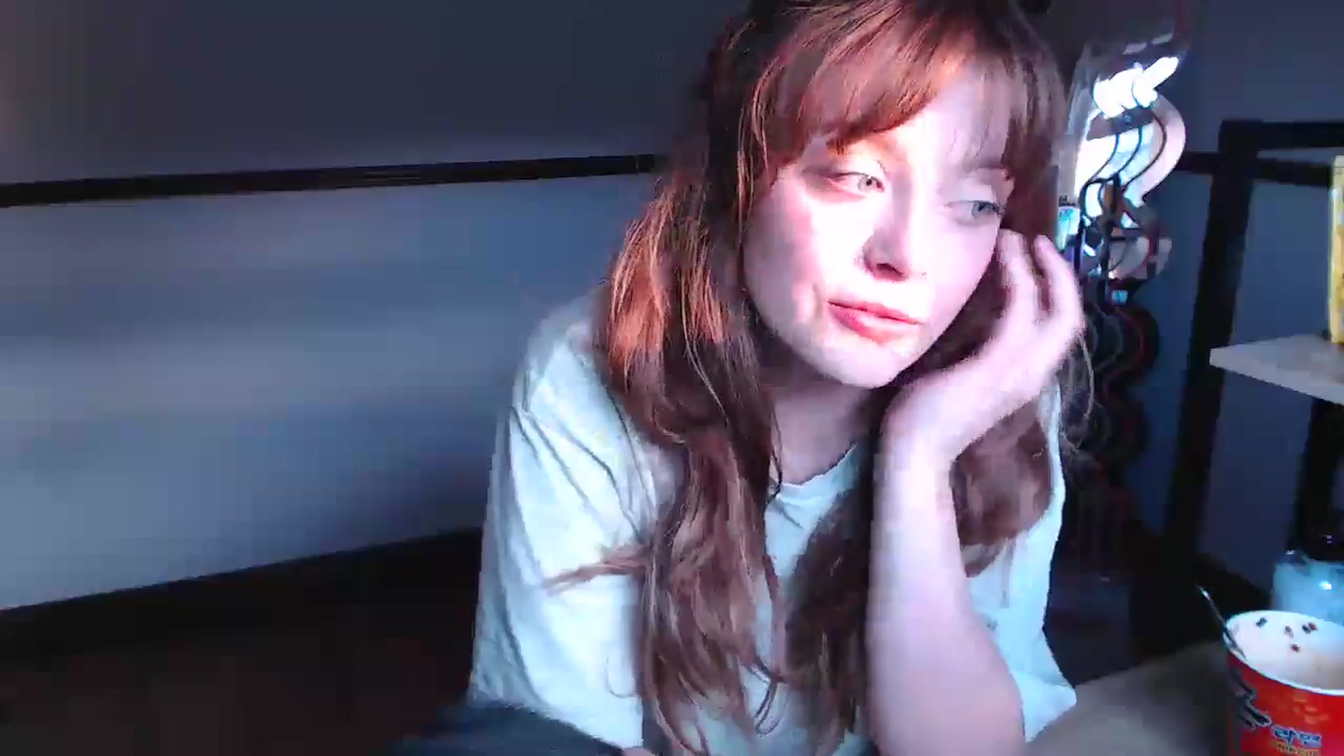 Gallery image thumbnail from KittyCash3w's myfreecams stream on, 06/05/2024, 19:25 image 19 of 20