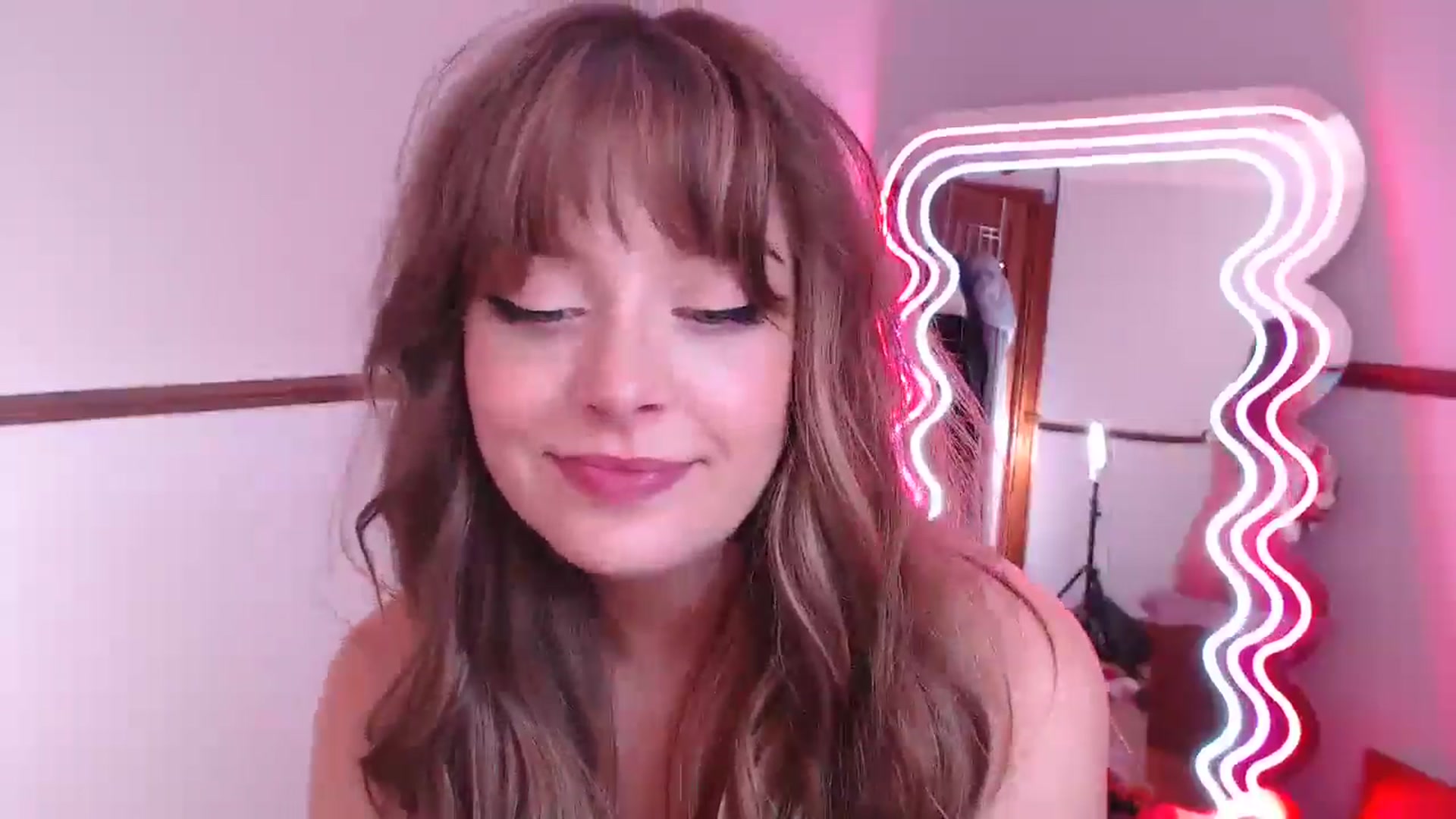 Gallery image thumbnail from KittyCash3w's myfreecams stream on, 07/03/2024, 17:05 image 12 of 20
