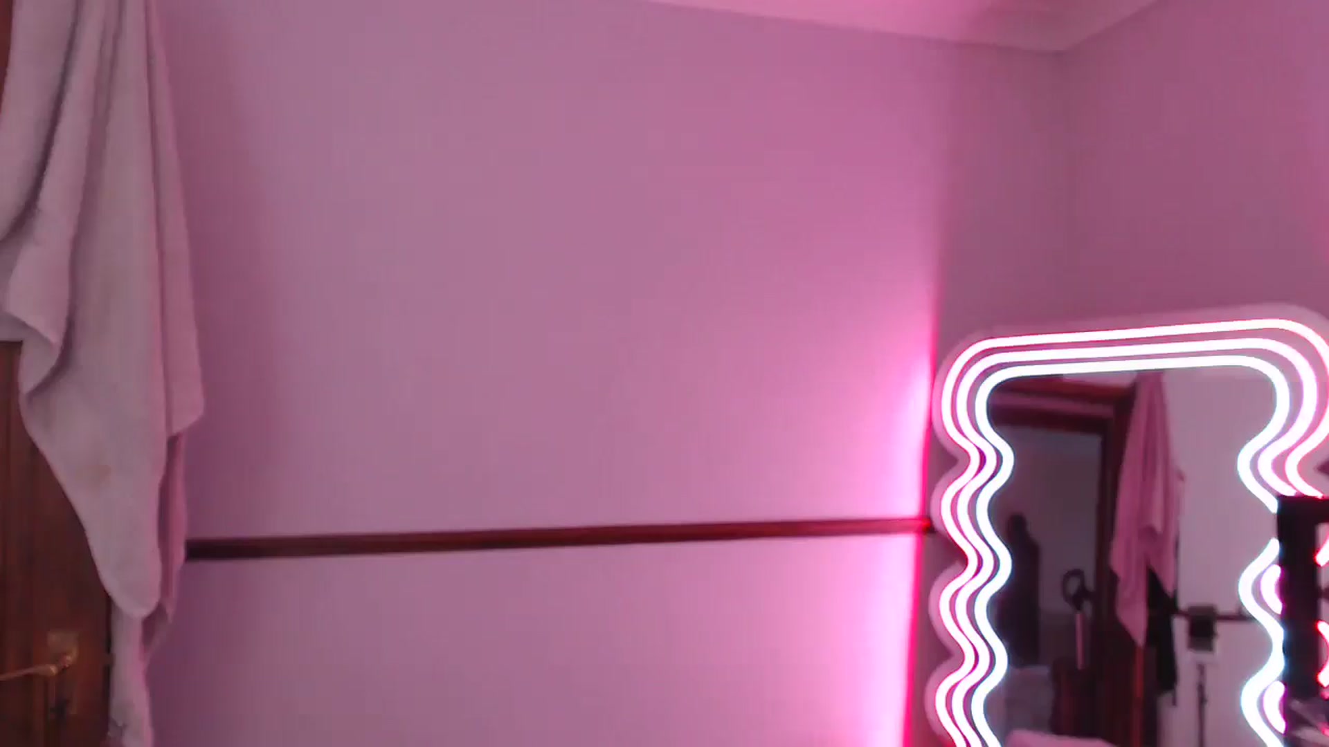 Gallery image thumbnail from KittyCash3w's myfreecams stream on, 07/03/2024, 19:11 image 14 of 20