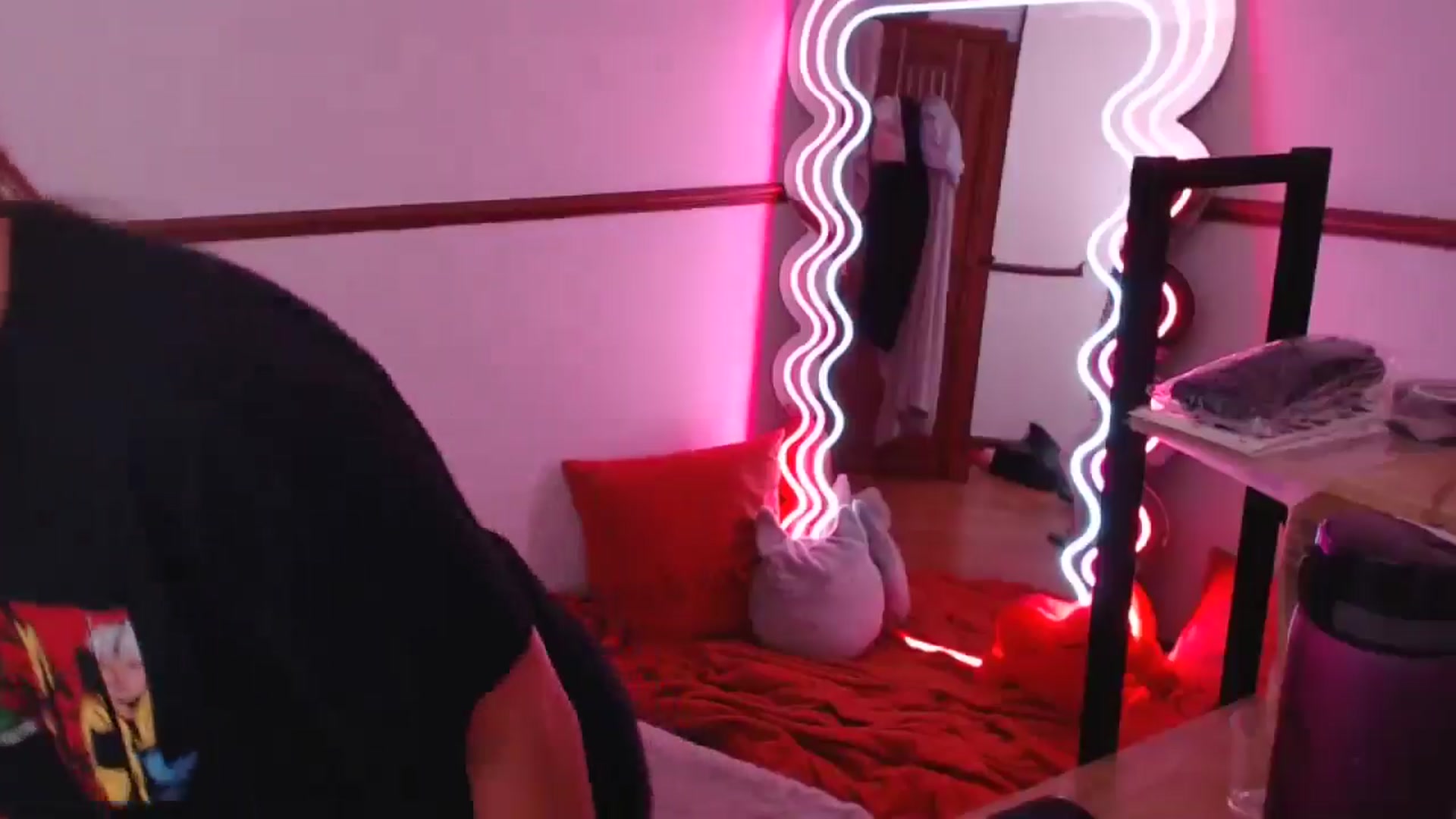 Gallery image thumbnail from KittyCash3w's myfreecams stream on, 07/03/2024, 19:19 image 19 of 20