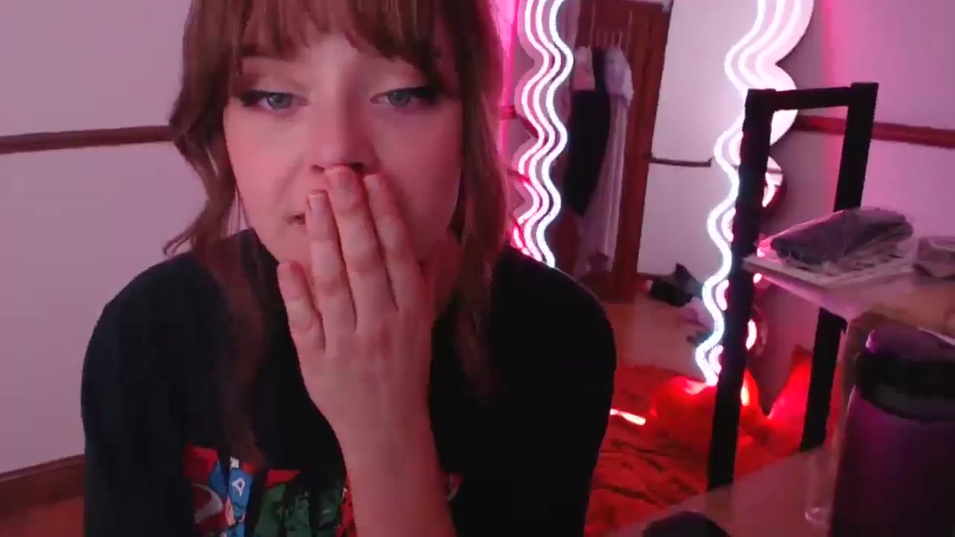 Gallery image thumbnail from KittyCash3w's myfreecams stream on, 07/03/2024, 19:19 image 9 of 20