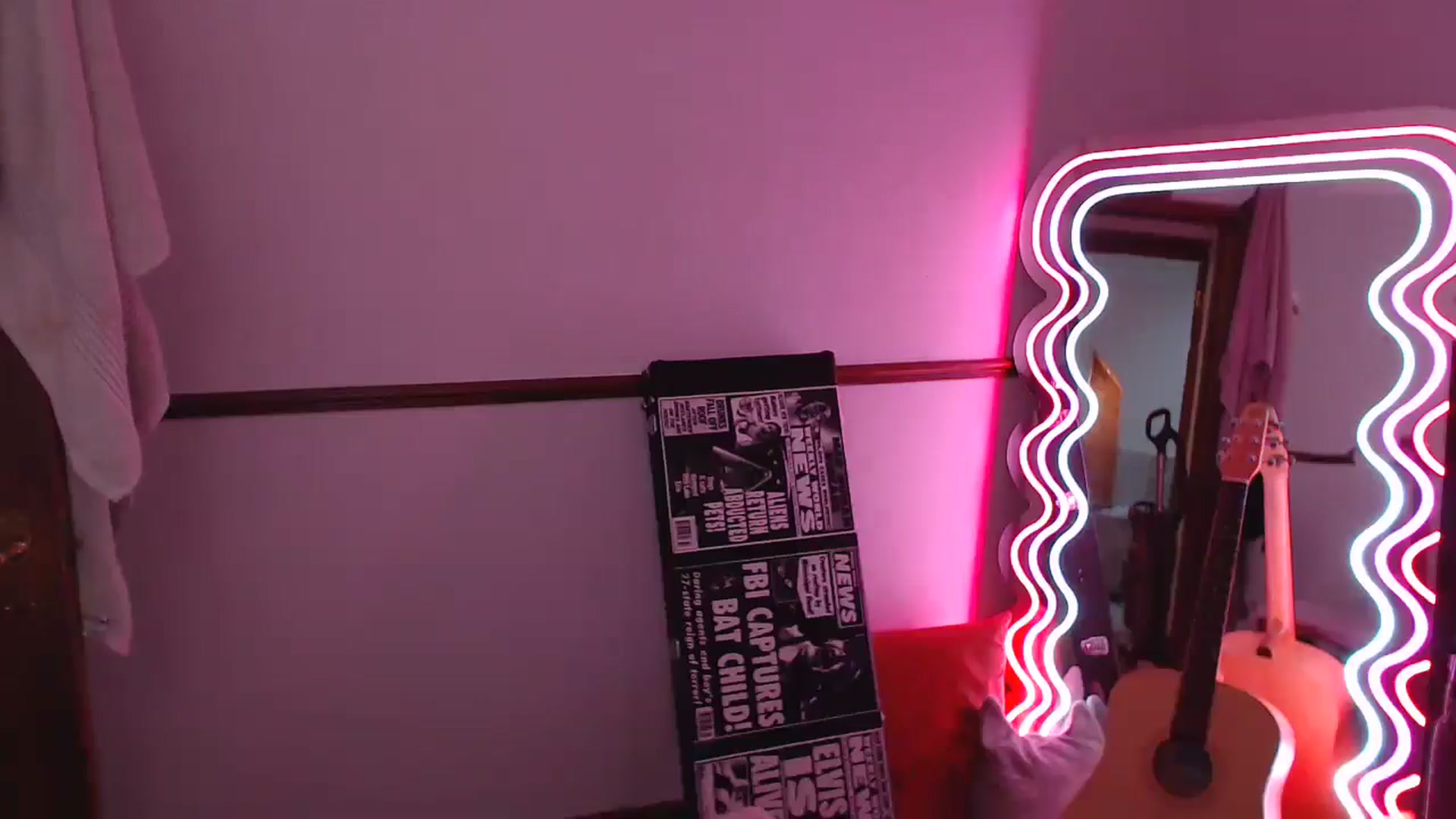 Gallery image thumbnail from KittyCash3w's myfreecams stream on, 07/03/2024, 22:20 image 11 of 20