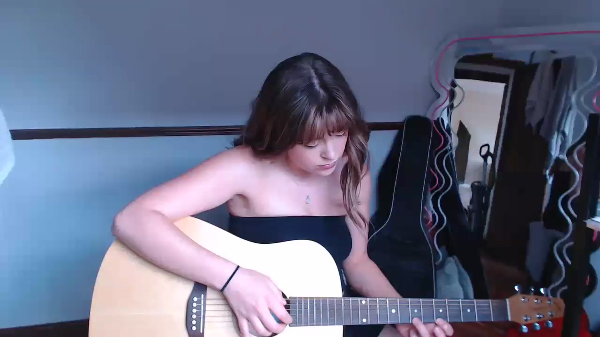 Gallery image thumbnail from KittyCash3w's myfreecams stream on, 07/04/2024, 16:40 image 4 of 20