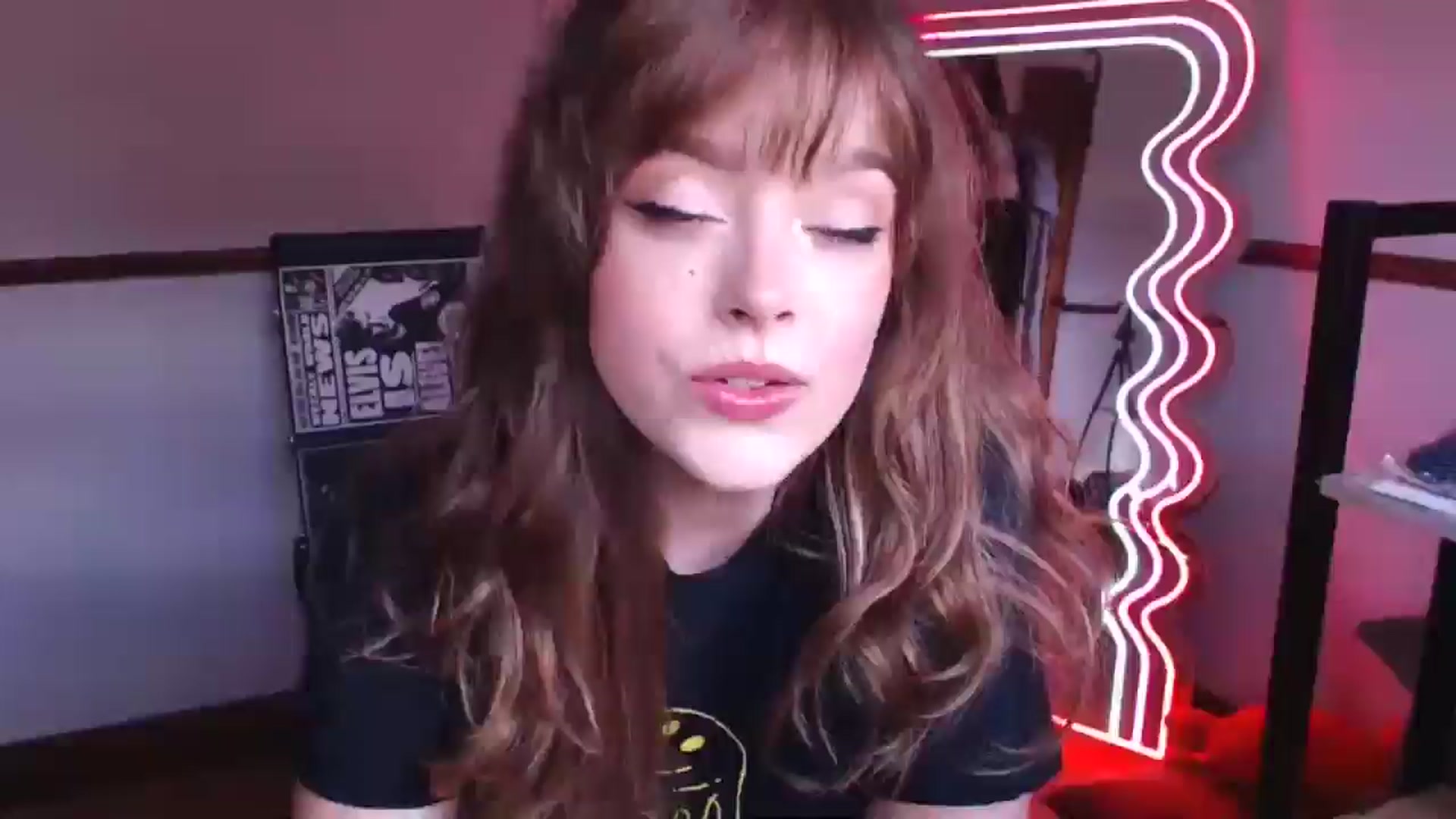 Gallery image thumbnail from KittyCash3w's myfreecams stream on, 07/10/2024, 16:29 image 7 of 20