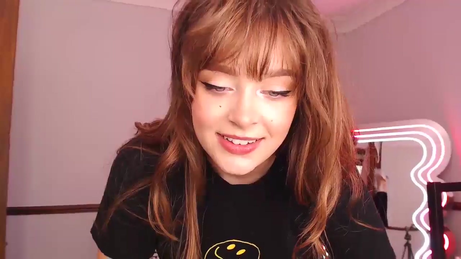 Gallery image thumbnail from KittyCash3w's myfreecams stream on, 07/10/2024, 16:59 image 19 of 20