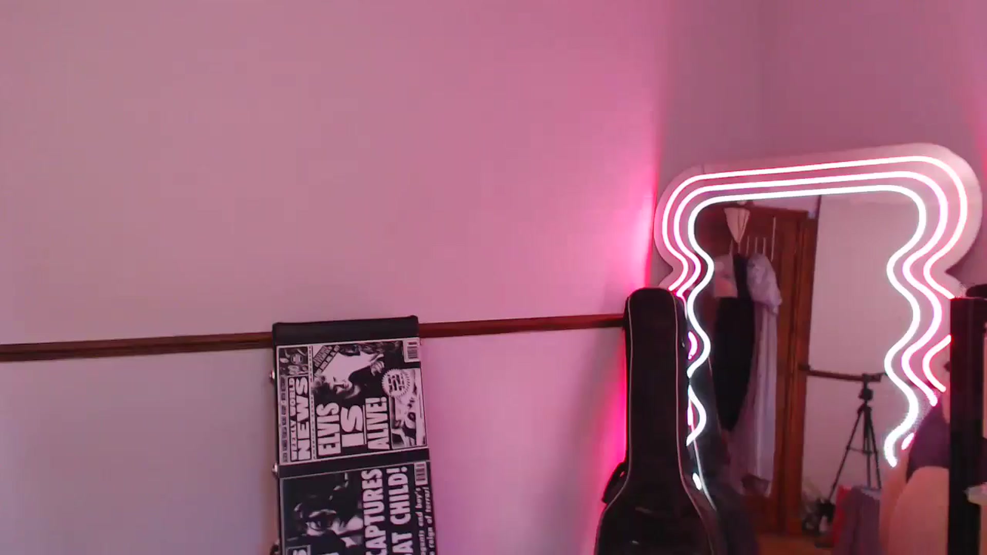 Gallery image thumbnail from KittyCash3w's myfreecams stream on, 07/10/2024, 17:20 image 8 of 20