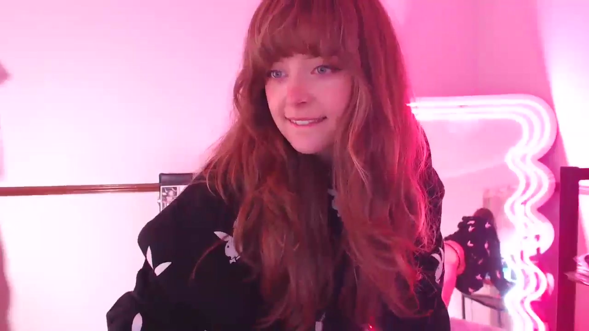 Gallery image thumbnail from KittyCash3w's myfreecams stream on, 07/12/2024, 18:06 image 20 of 20