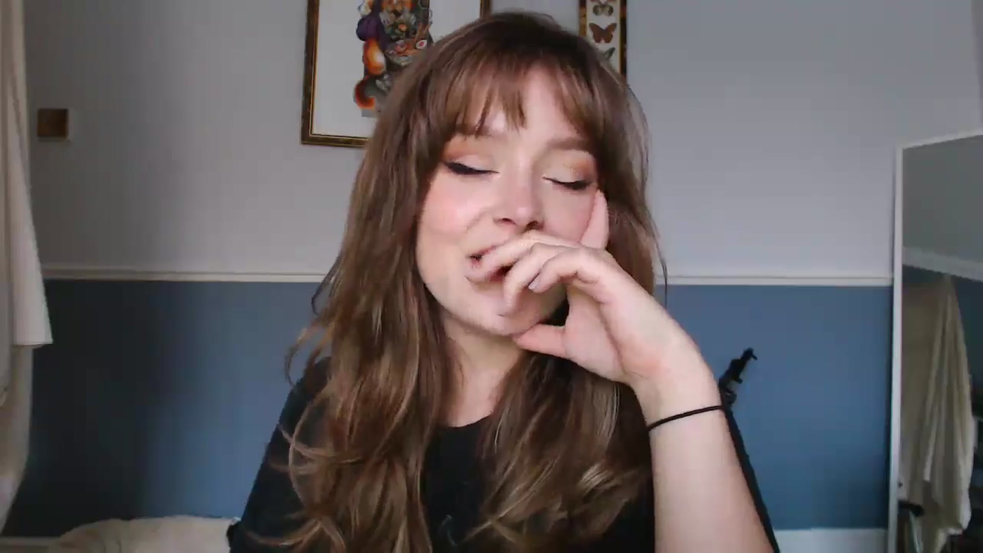Gallery image thumbnail from KittyCash3w's myfreecams stream on, 08/01/2024, 18:59 image 6 of 20