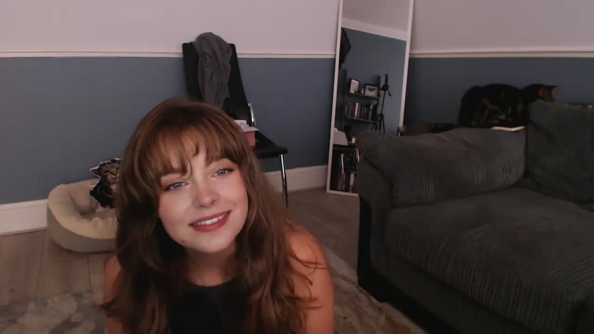 Gallery image thumbnail from KittyCash3w's myfreecams stream on, 08/03/2024, 19:22 image 9 of 20