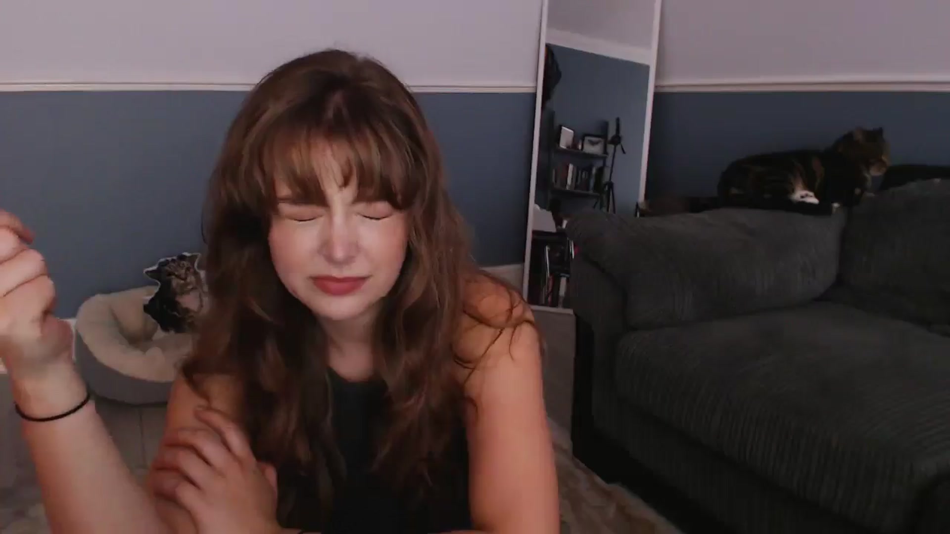 Gallery image thumbnail from KittyCash3w's myfreecams stream on, 08/03/2024, 19:22 image 11 of 20