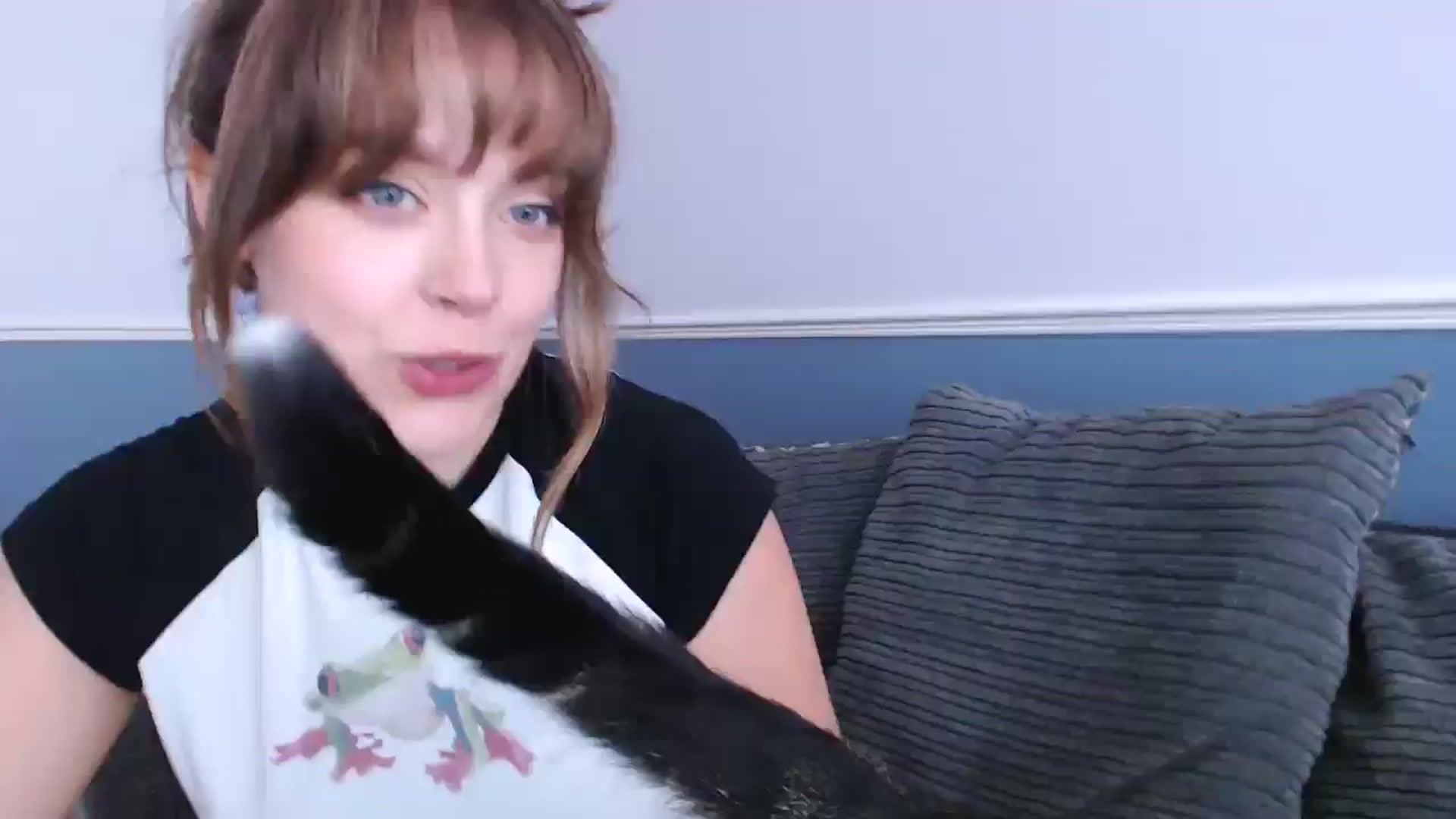 Gallery image thumbnail from KittyCash3w's myfreecams stream on, 08/14/2024, 21:18 image 1 of 20