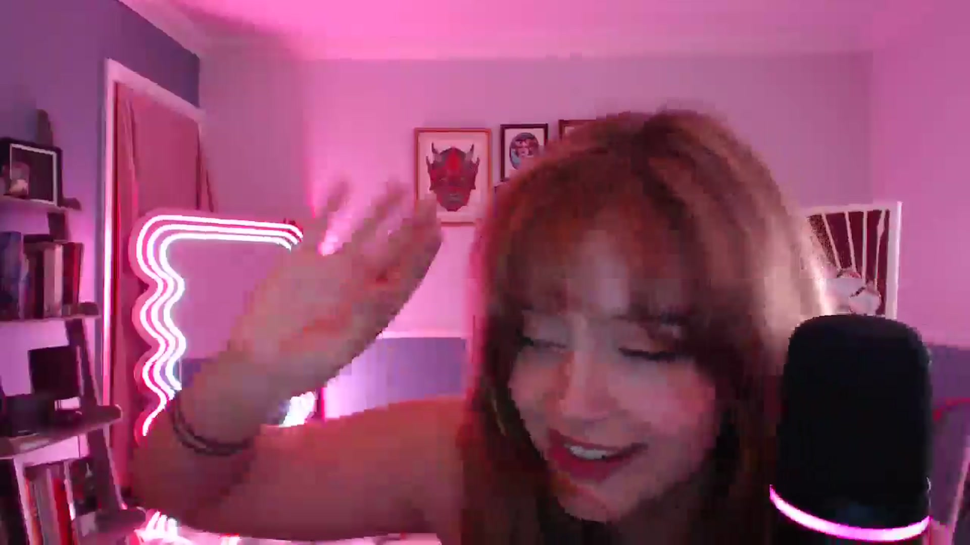 Gallery image thumbnail from KittyCash3w's myfreecams stream on, 09/03/2024, 20:08 image 20 of 20