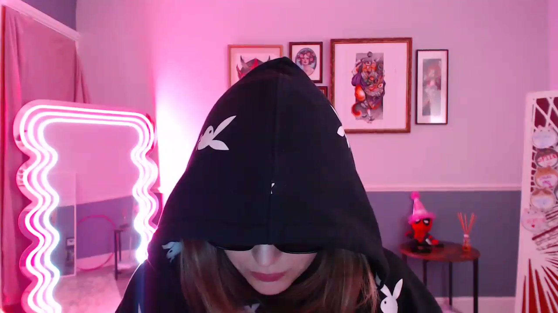 Gallery image thumbnail from KittyCash3w's myfreecams stream on, 09/03/2024, 20:08 image 13 of 20