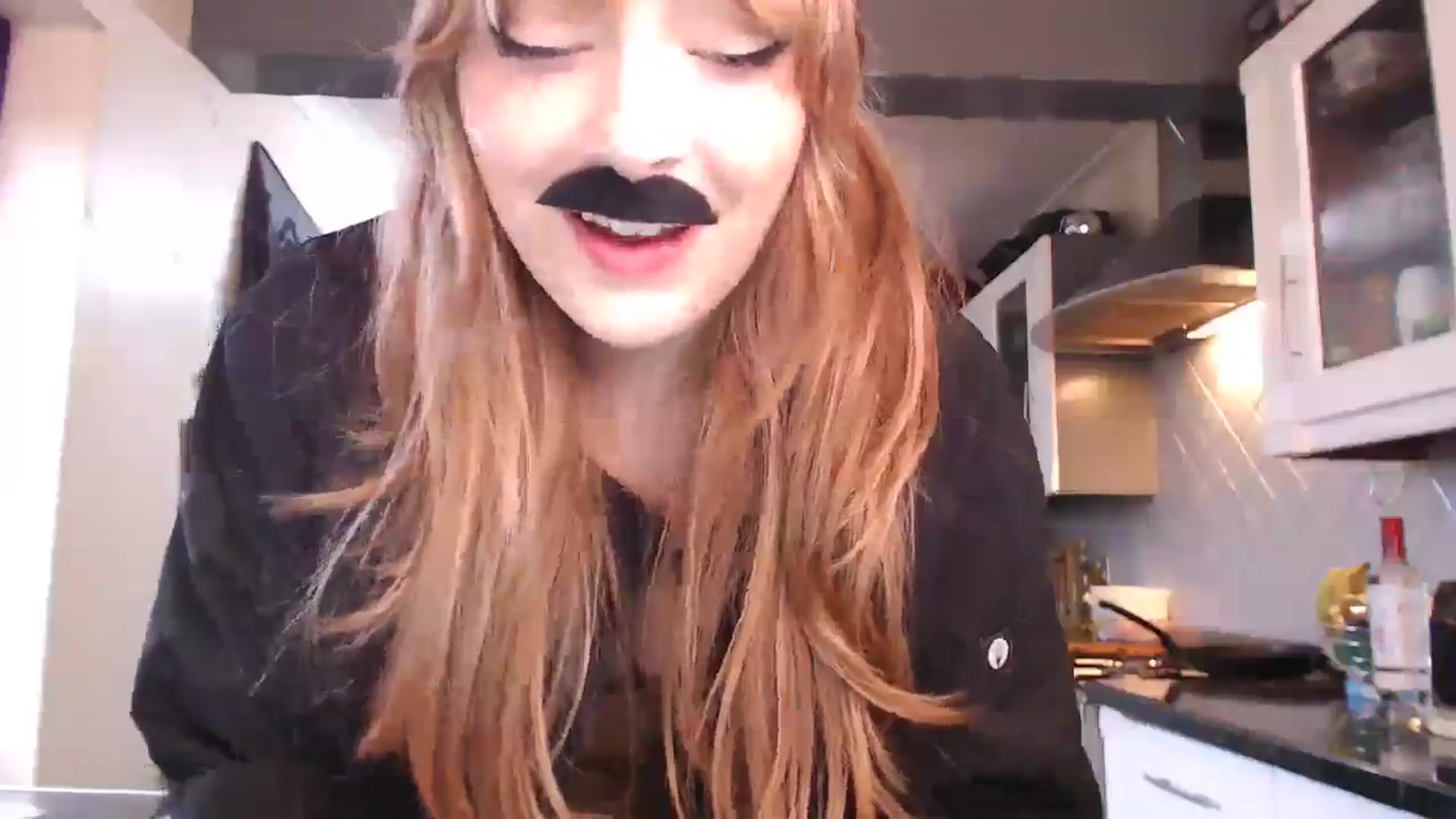 Gallery image thumbnail from KittyCash3w's myfreecams stream on, 09/04/2024, 17:00 image 7 of 20
