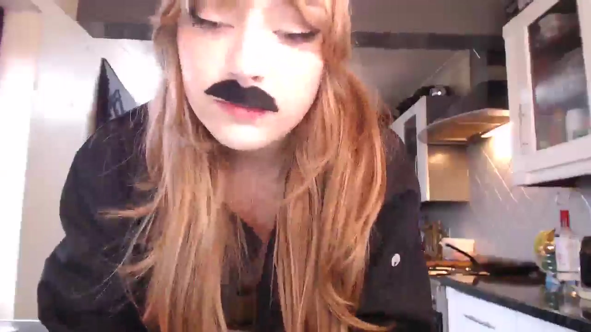 Gallery image thumbnail from KittyCash3w's myfreecams stream on, 09/04/2024, 17:00 image 6 of 20