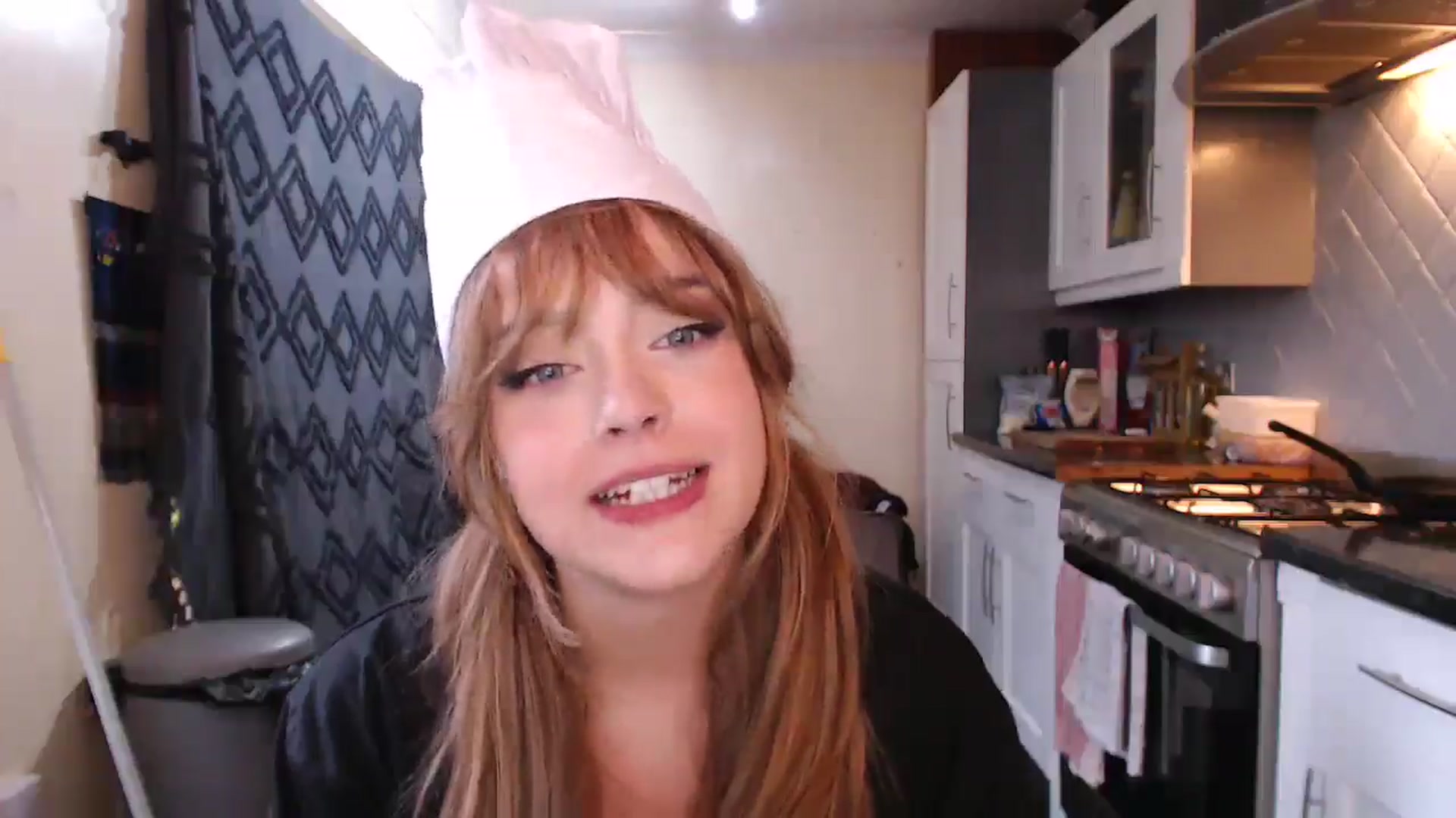 Gallery image thumbnail from KittyCash3w's myfreecams stream on, 09/04/2024, 20:37 image 4 of 20
