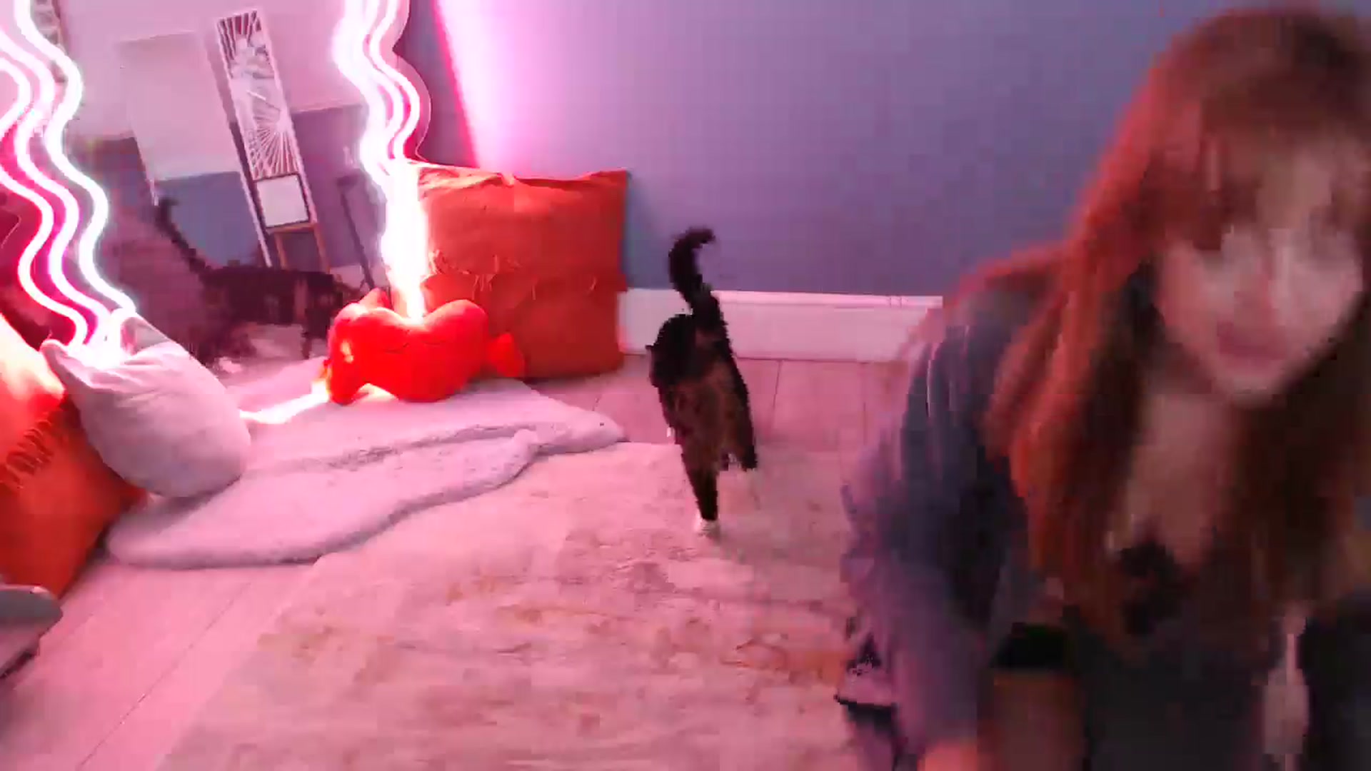 Gallery image thumbnail from KittyCash3w's myfreecams stream on, 09/05/2024, 19:00 image 8 of 20