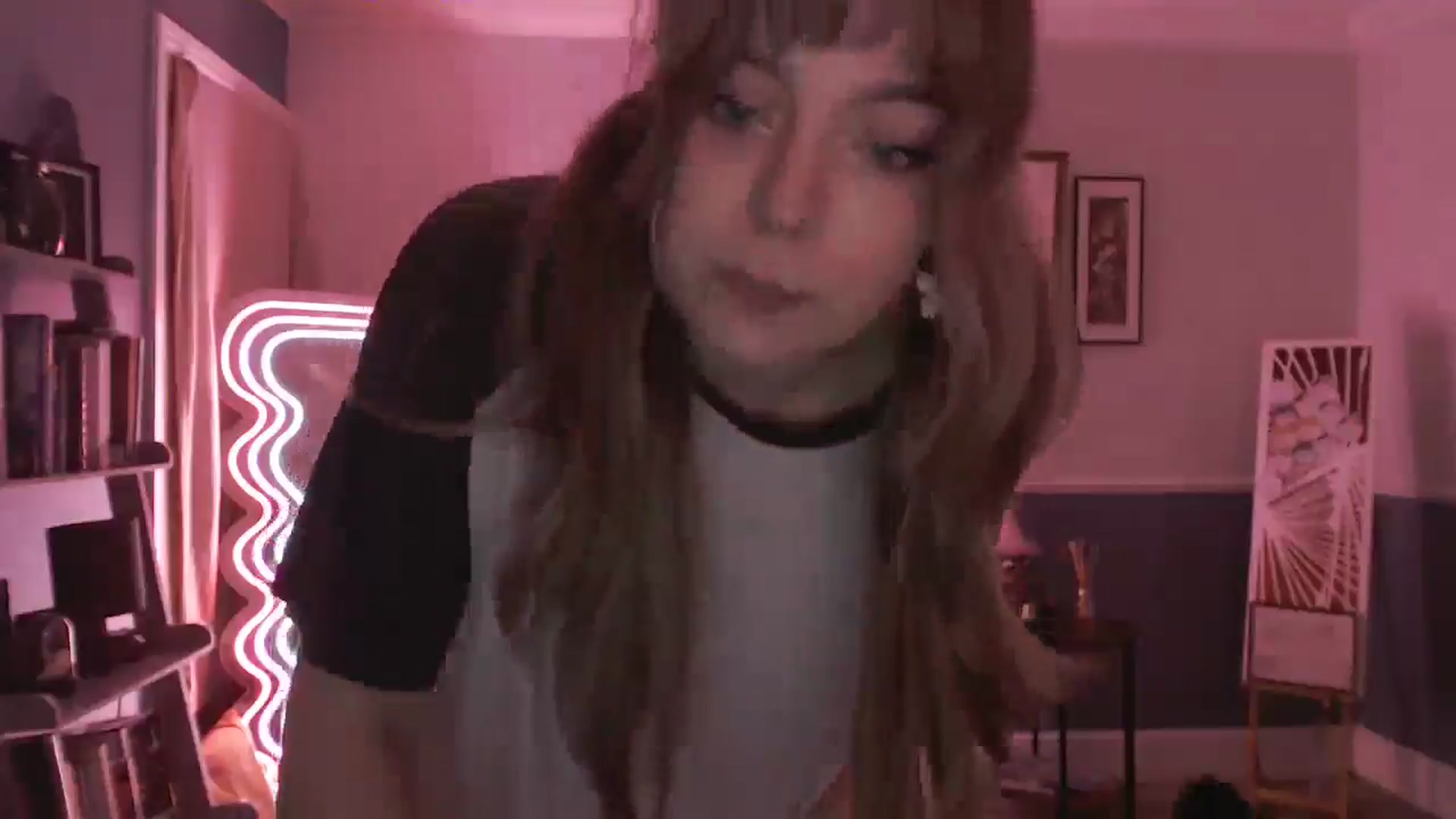 Gallery image thumbnail from KittyCash3w's myfreecams stream on, 09/06/2024, 19:43 image 19 of 20