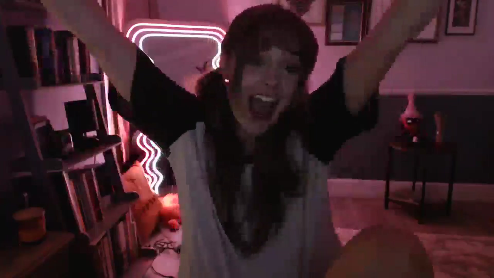 Gallery image thumbnail from KittyCash3w's myfreecams stream on, 09/06/2024, 19:43 image 8 of 20