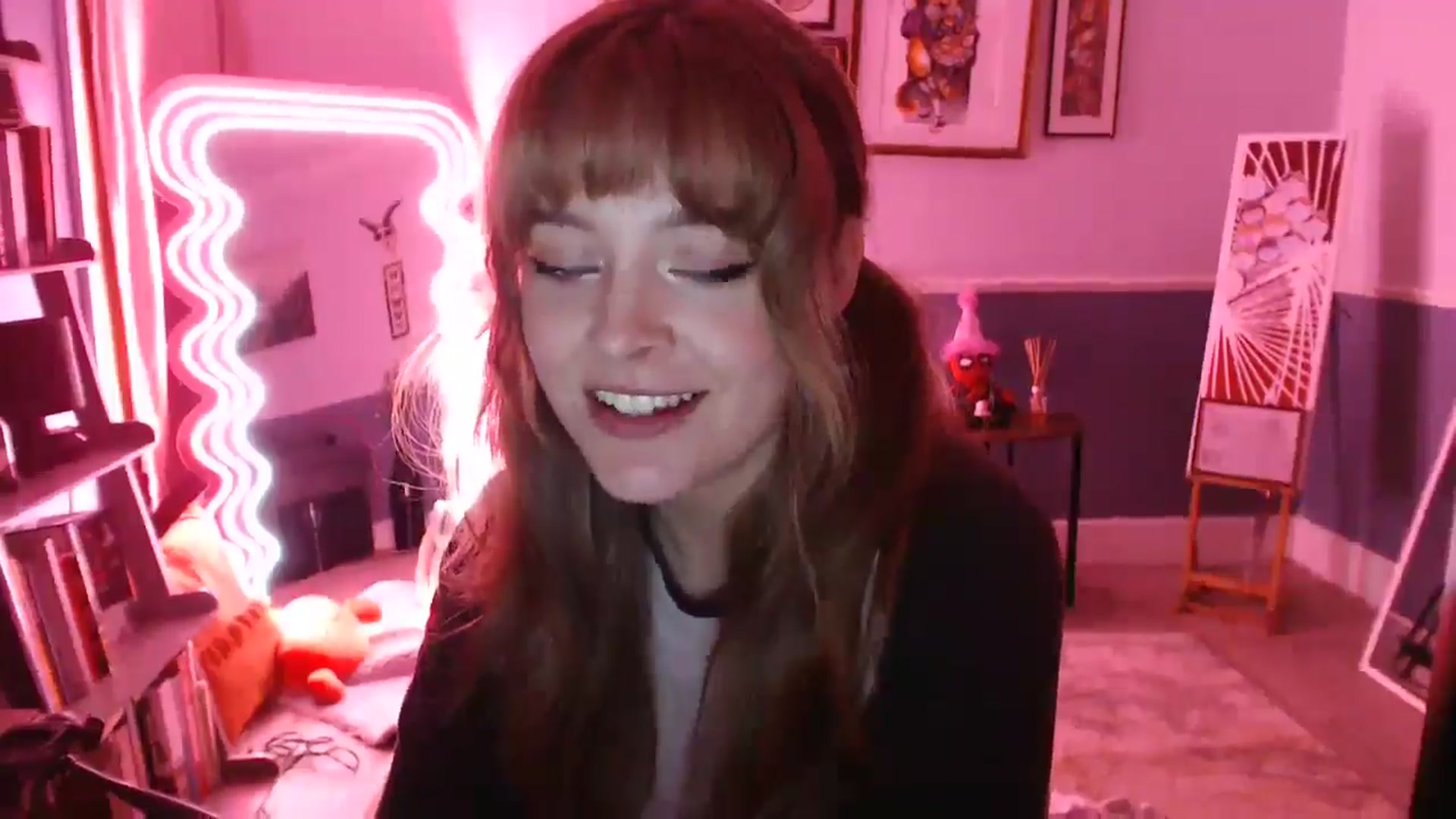 Gallery image thumbnail from KittyCash3w's myfreecams stream on, 09/06/2024, 19:43 image 15 of 20