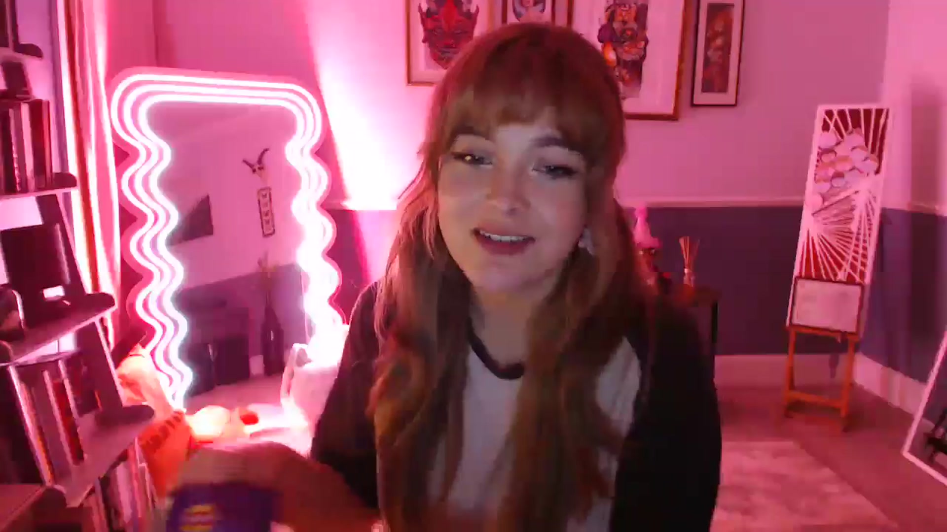 Gallery image thumbnail from KittyCash3w's myfreecams stream on, 09/06/2024, 19:43 image 12 of 20
