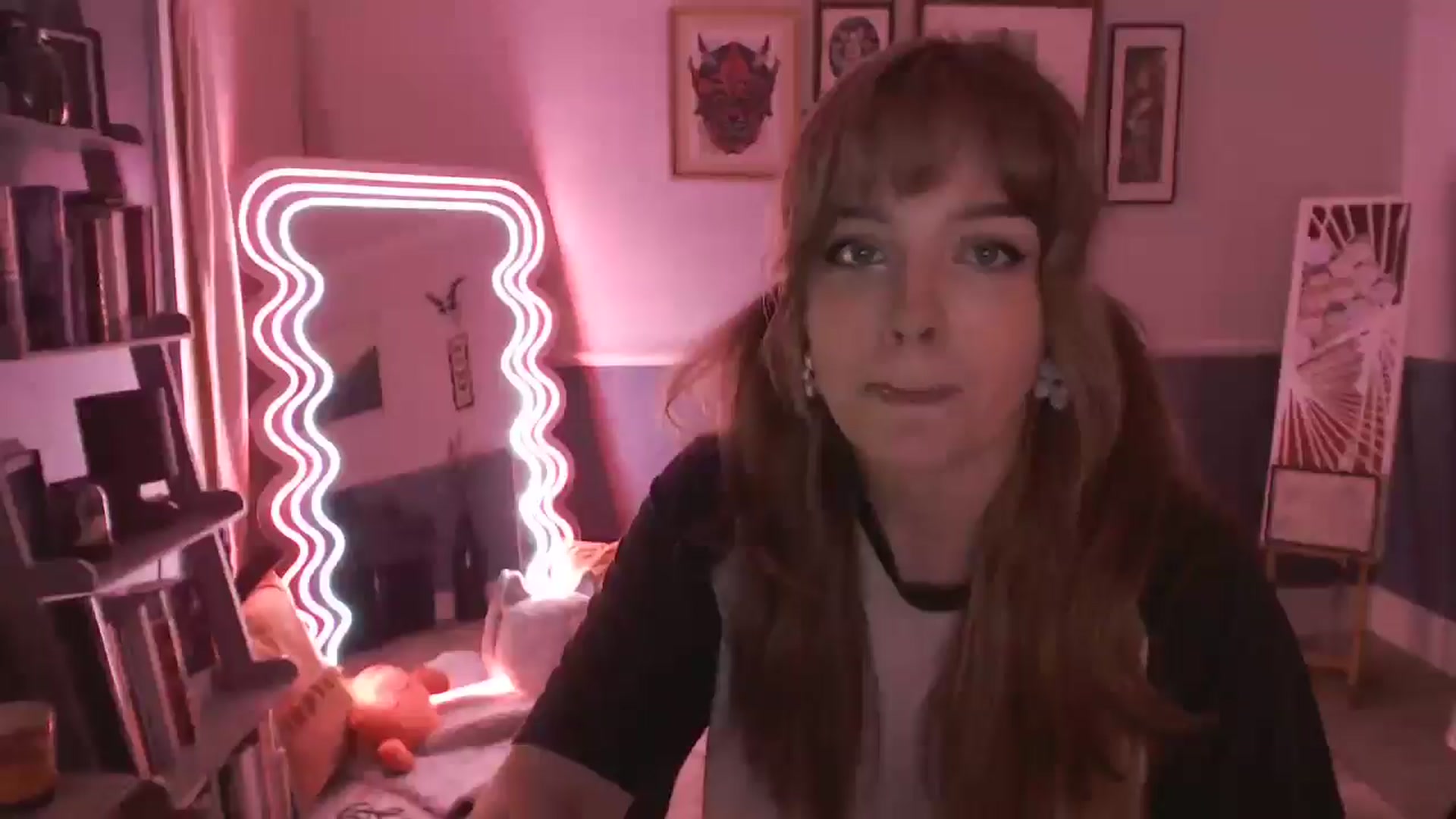 Gallery image thumbnail from KittyCash3w's myfreecams stream on, 09/06/2024, 19:53 image 1 of 20