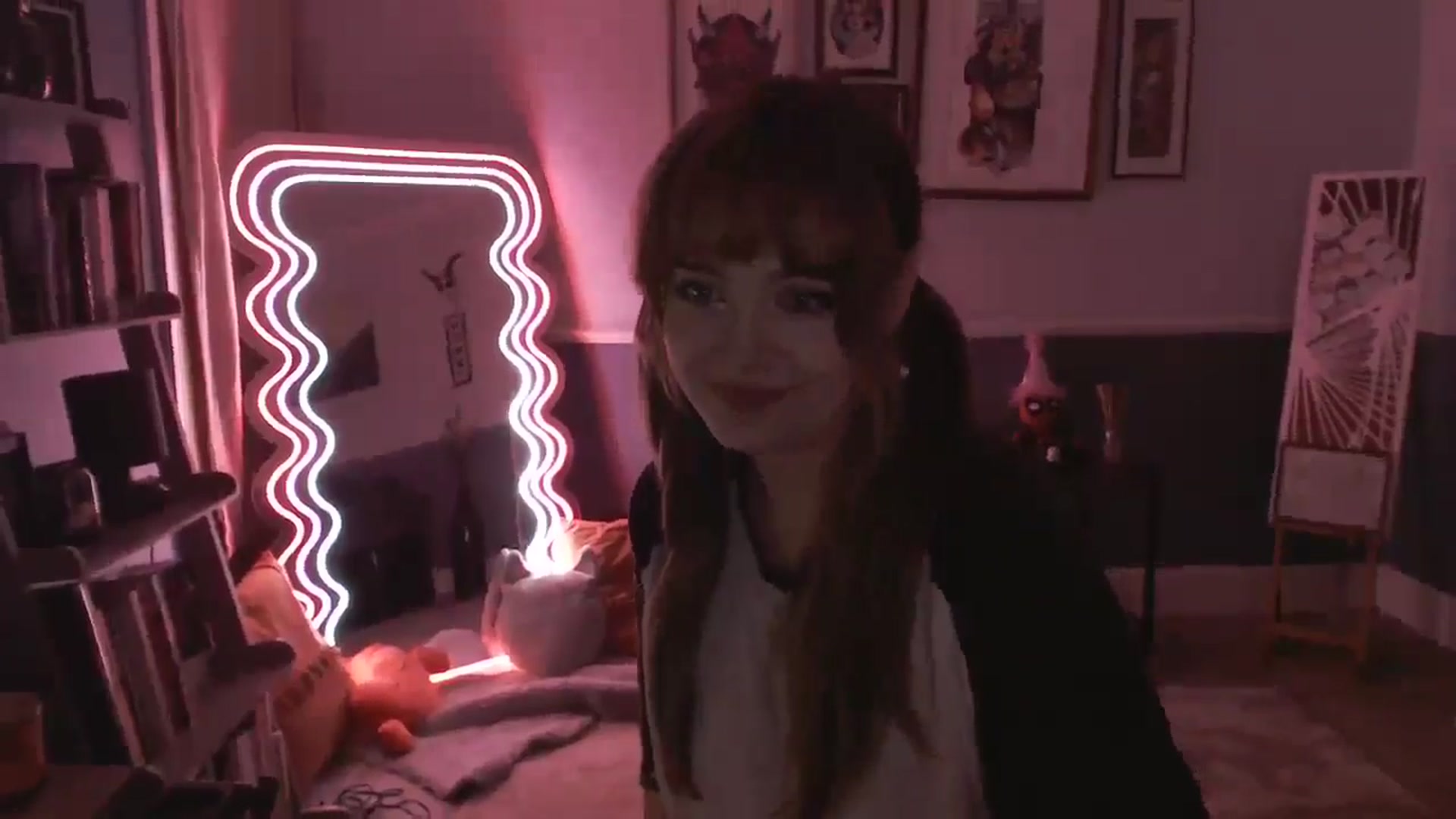 Gallery image thumbnail from KittyCash3w's myfreecams stream on, 09/06/2024, 19:53 image 18 of 20
