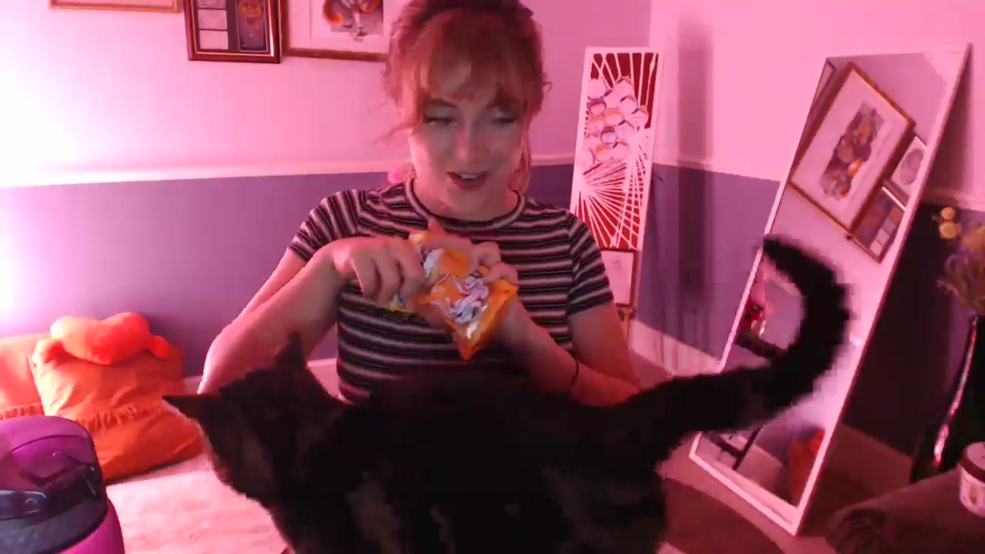 Gallery image thumbnail from KittyCash3w's myfreecams stream on, 09/07/2024, 21:51 image 17 of 20