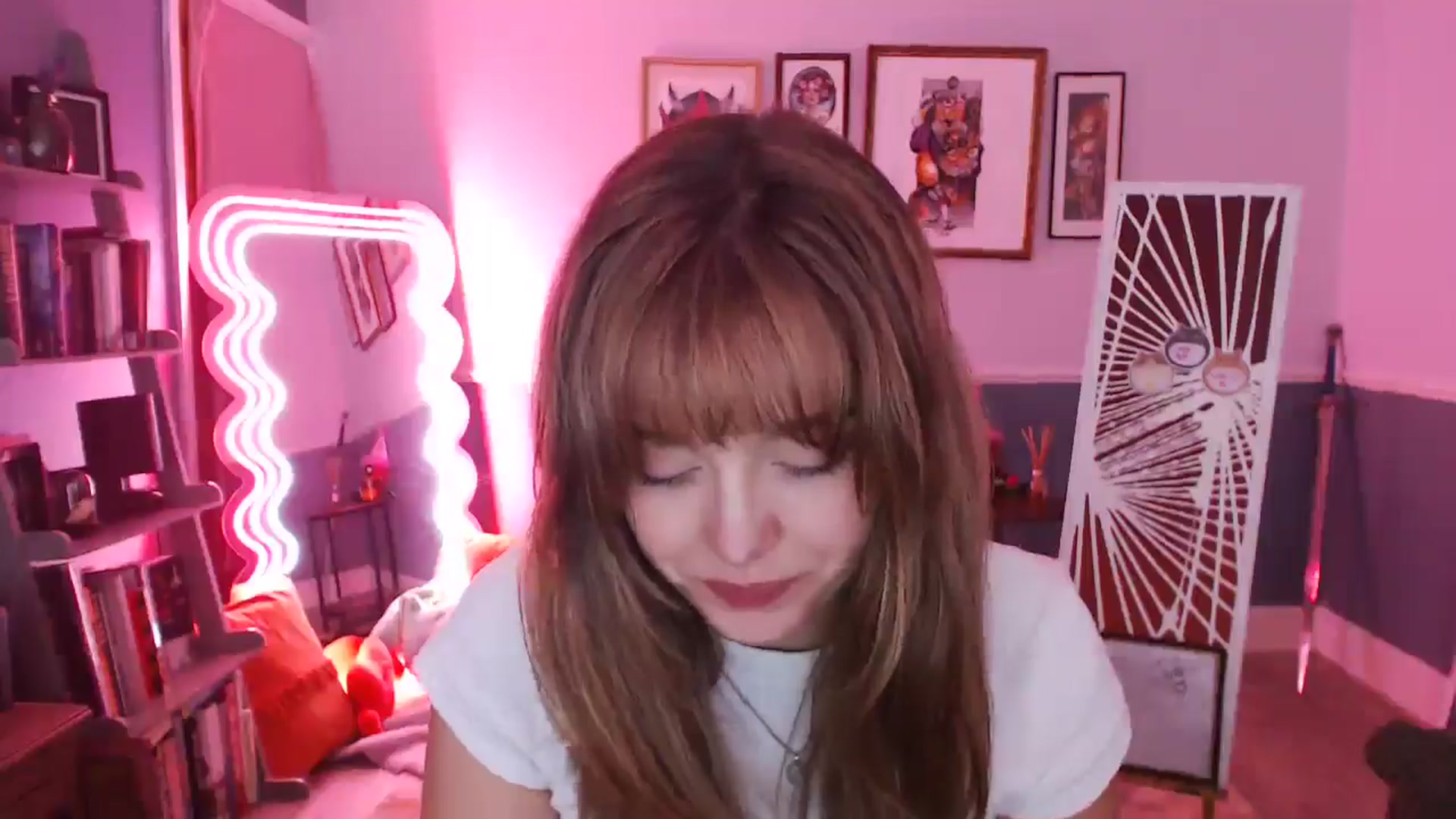 Gallery image thumbnail from KittyCash3w's myfreecams stream on, 09/09/2024, 18:35 image 12 of 20