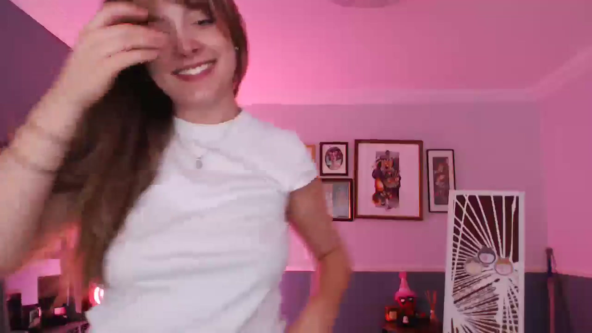 Gallery image thumbnail from KittyCash3w's myfreecams stream on, 09/09/2024, 18:35 image 11 of 20