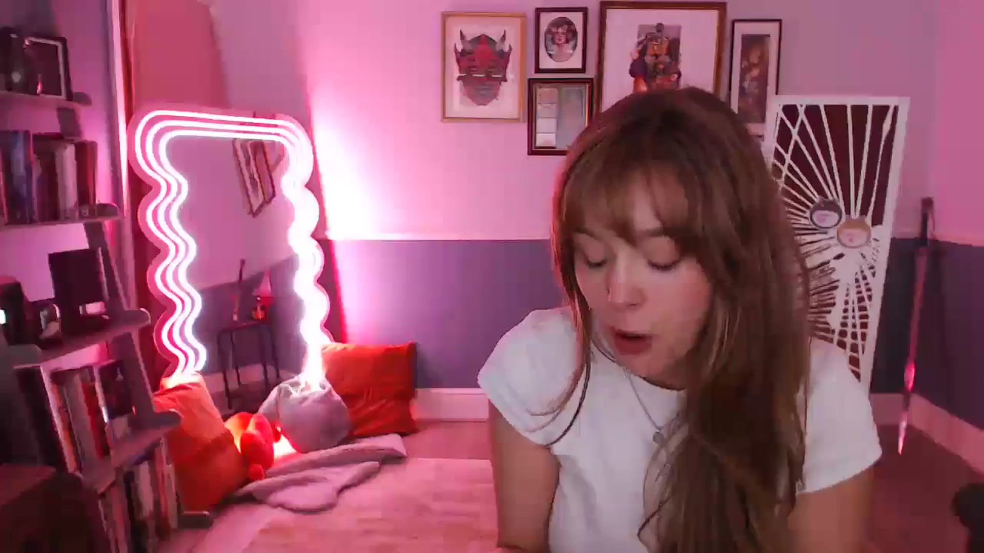Gallery image thumbnail from KittyCash3w's myfreecams stream on, 09/09/2024, 18:35 image 9 of 20