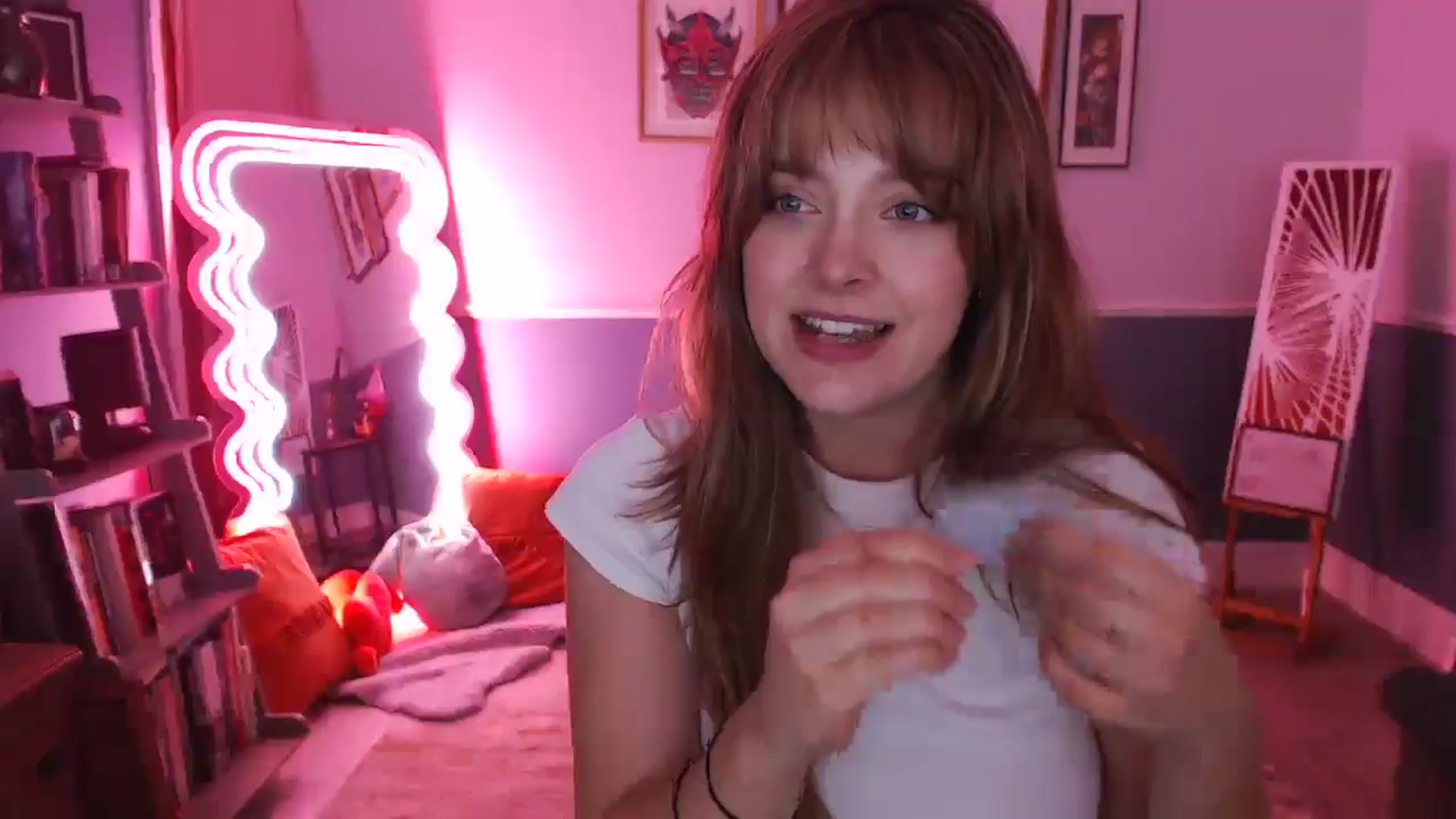 Gallery image thumbnail from KittyCash3w's myfreecams stream on, 09/09/2024, 18:35 image 3 of 20