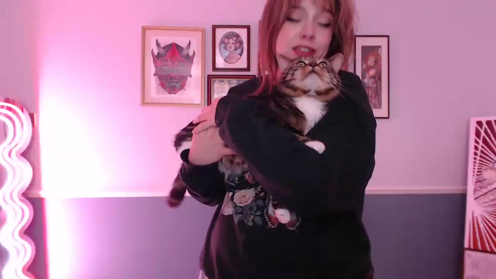 Gallery image thumbnail from KittyCash3w's myfreecams stream on, 09/10/2024, 18:02 image 16 of 20