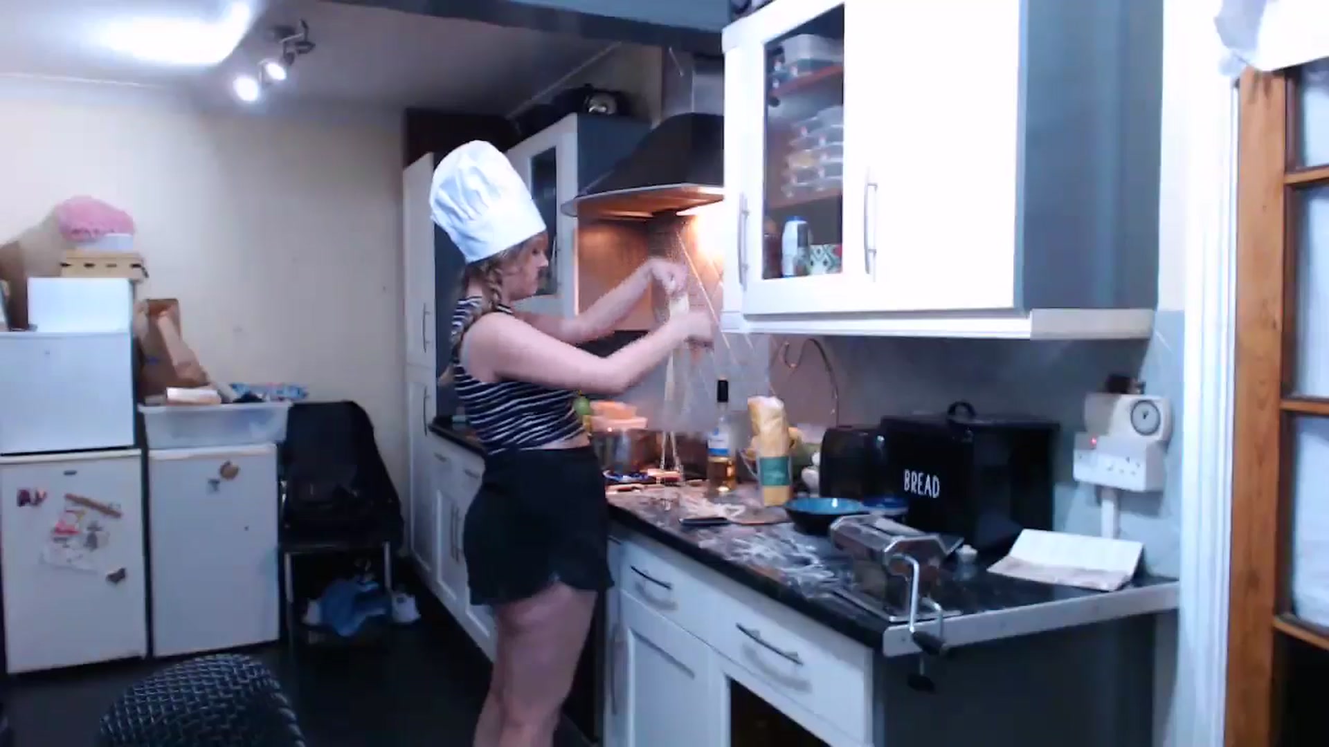 Gallery image thumbnail from KittyCash3w's myfreecams stream on, 09/12/2024, 20:59 image 5 of 20