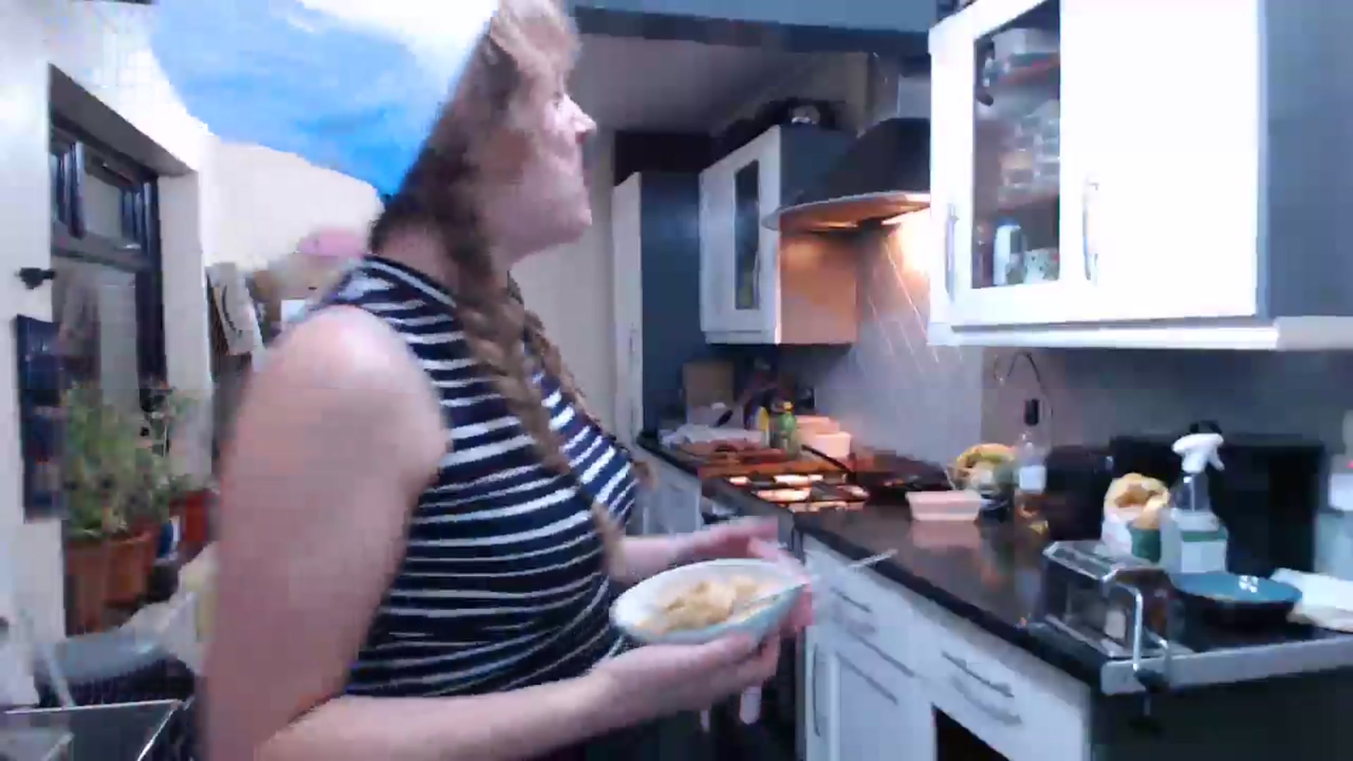 Gallery image thumbnail from KittyCash3w's myfreecams stream on, 09/12/2024, 20:59 image 9 of 20